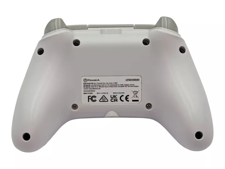 konsola-microsoft-xbox-one-s-1tb-model-1681-blu-ray-pad-rodzaje-odtwarzanych-nosnikow-205982-1