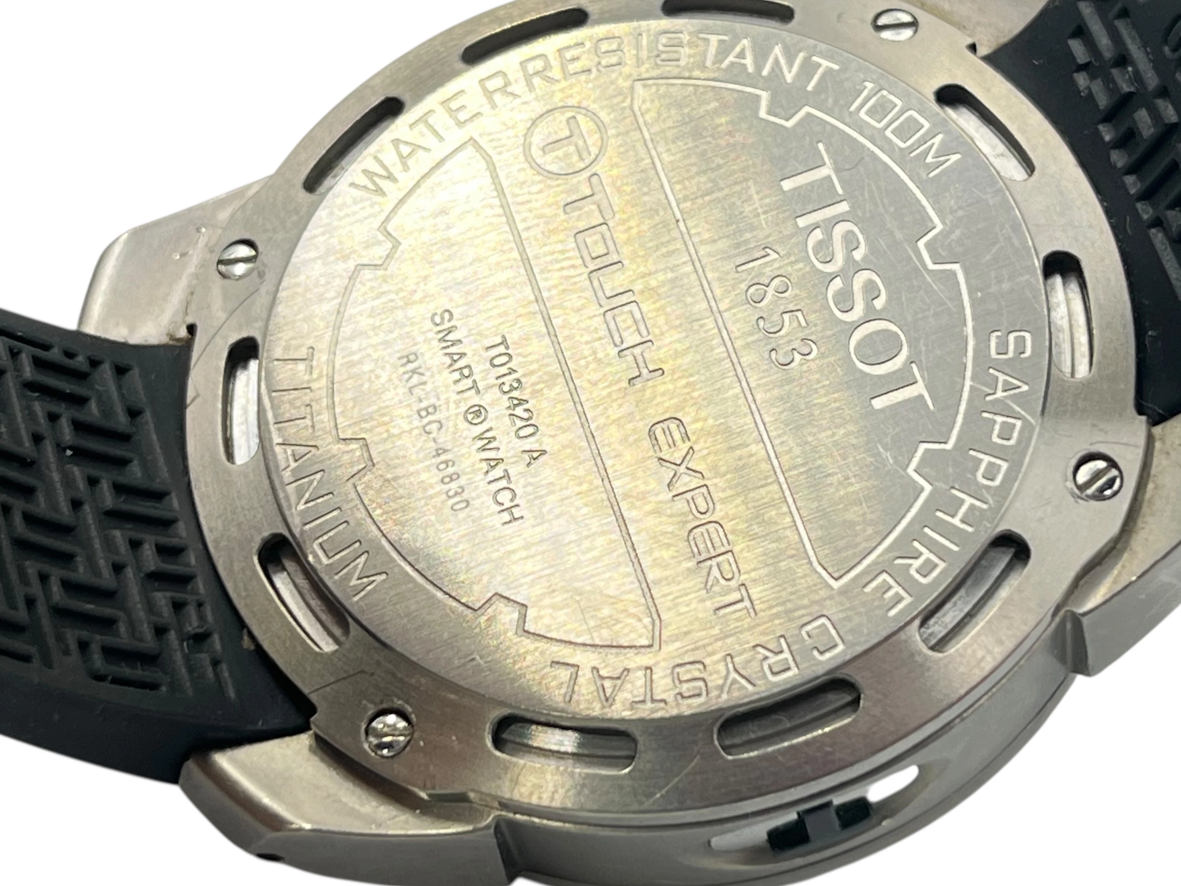 zegarek-tissot-t-touch-expert-titanium-t0134204720100-material-paska-129219-3