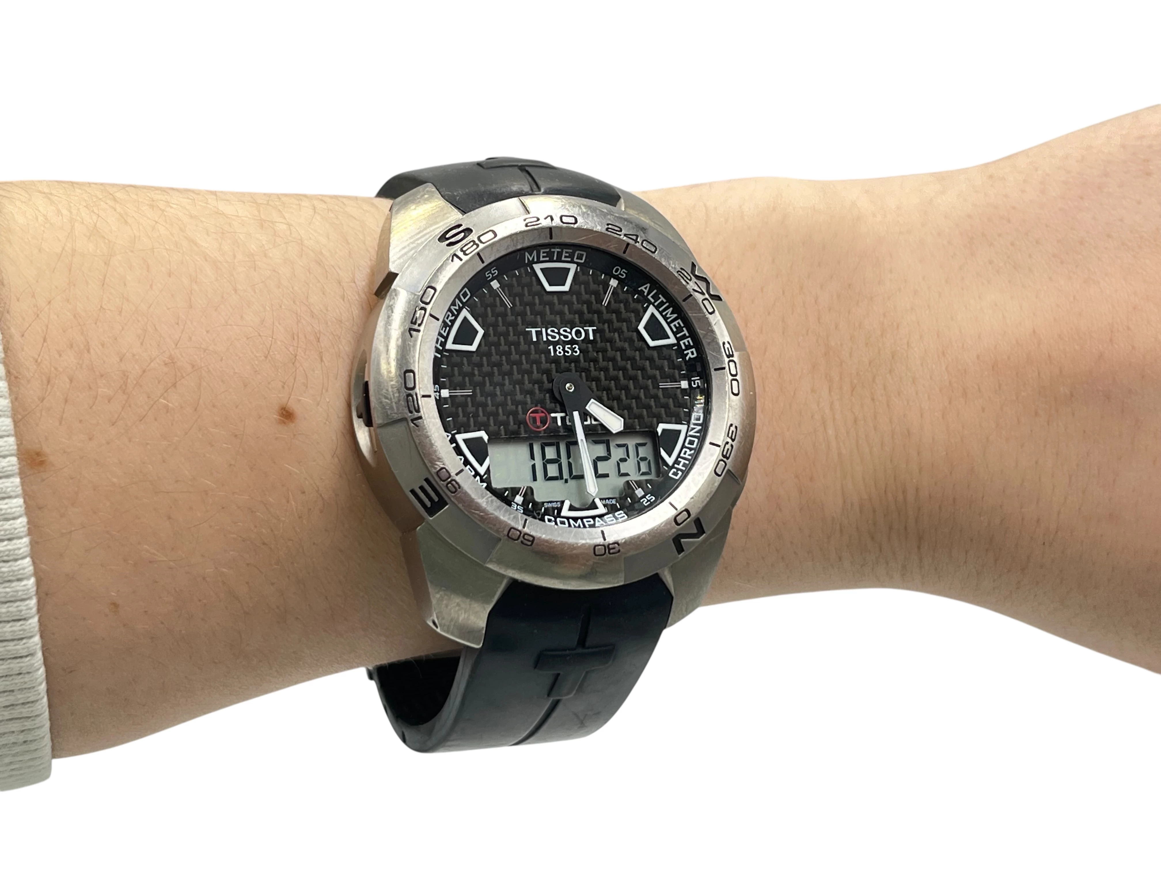 zegarek-tissot-t-touch-expert-titanium-t0134204720100-wodoszczelnosc-129221-2