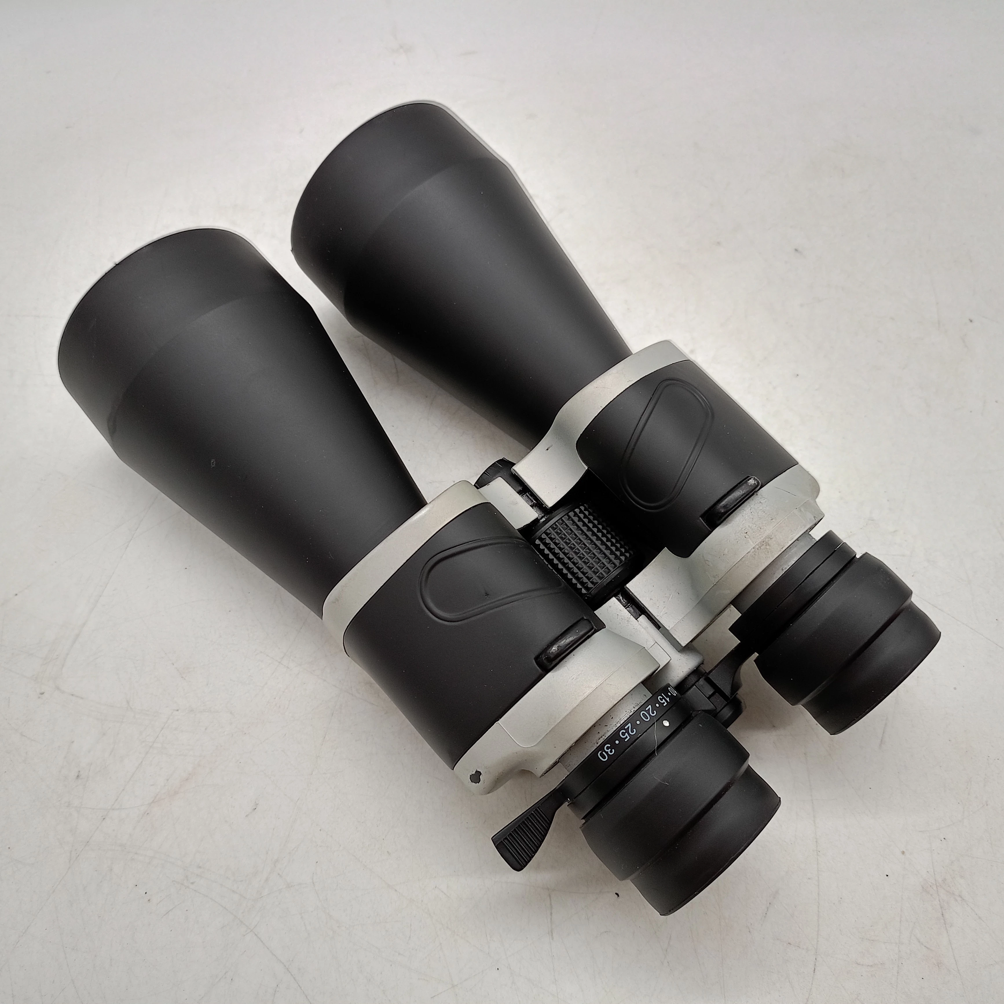 lornetka-traveller-10-30x60-z-zoomem-model-opt-10-029392