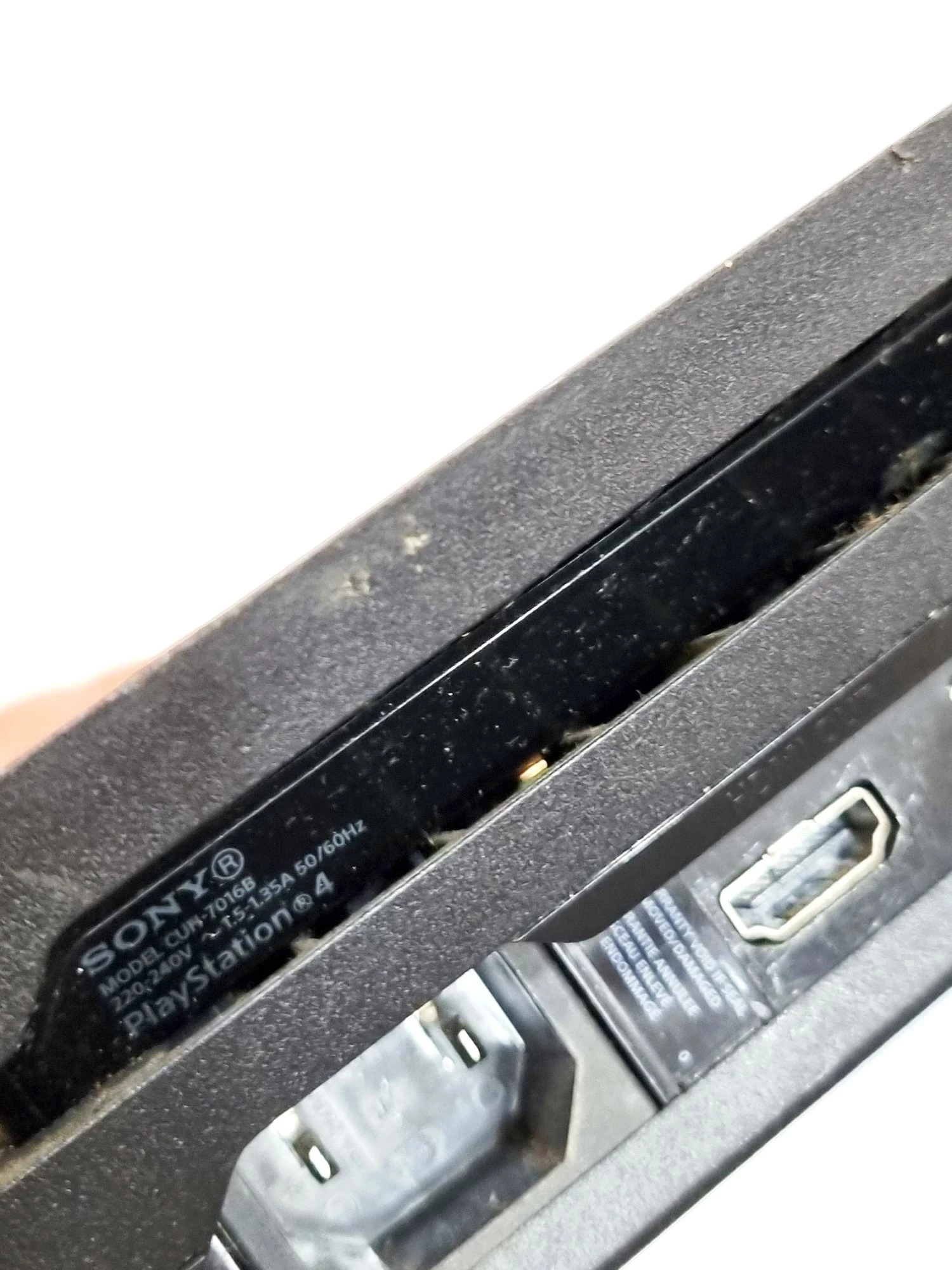 konsola-sony-ps4-pro-1tb-cuh-7016b-pad-dysk-wbudowana-pamiec-5179-352249