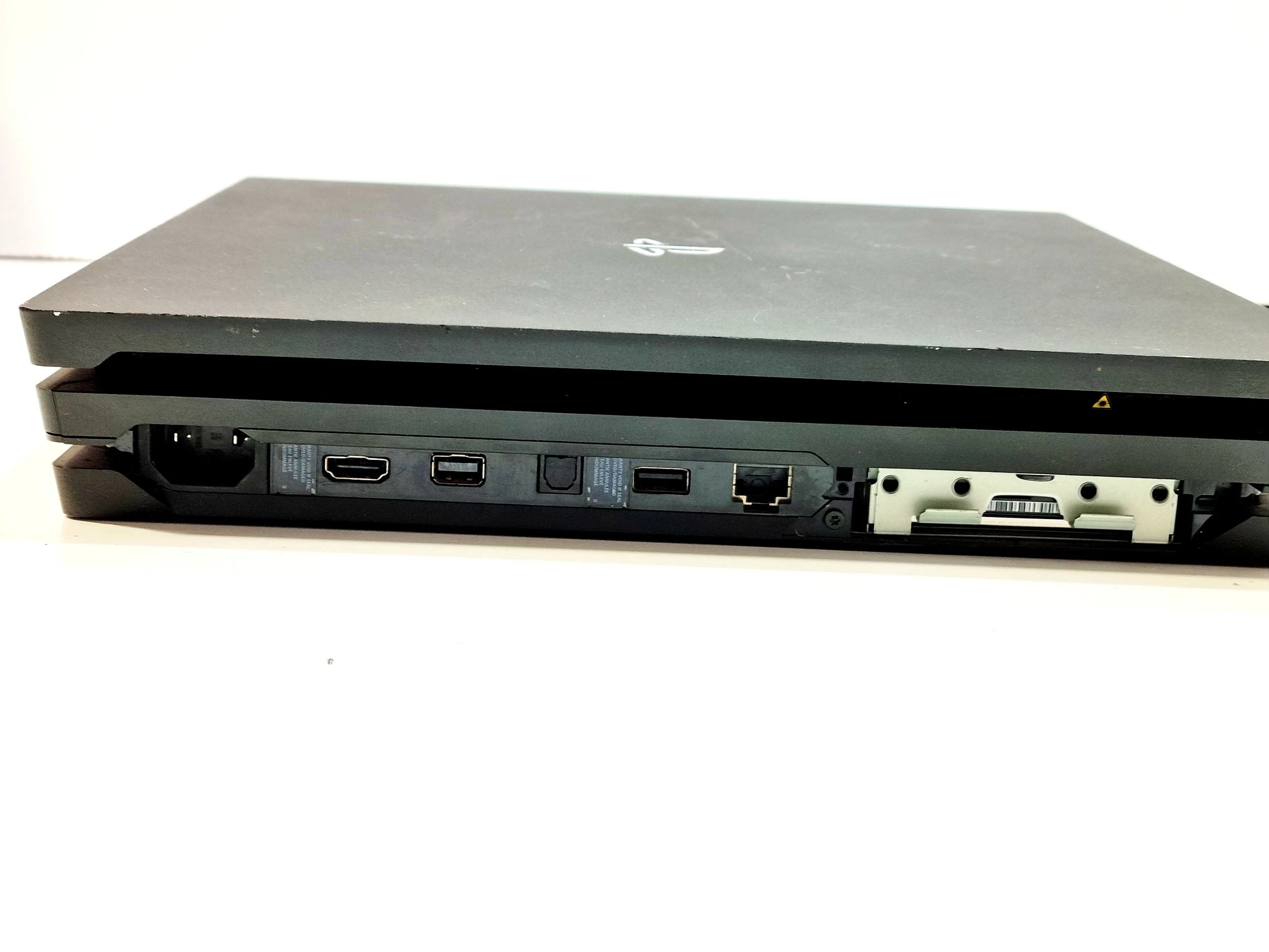 konsola-sony-ps4-pro-1tb-cuh-7016b-pad-gry-w-zestawie-205998-225574