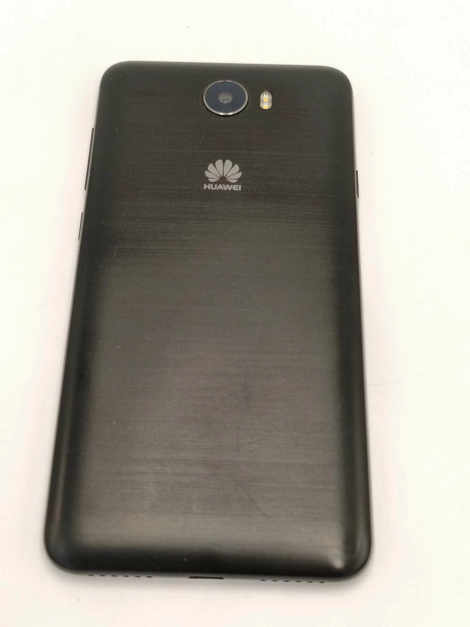 telefon-huawei-y5-iipudelko-przekatna-ekranu-500