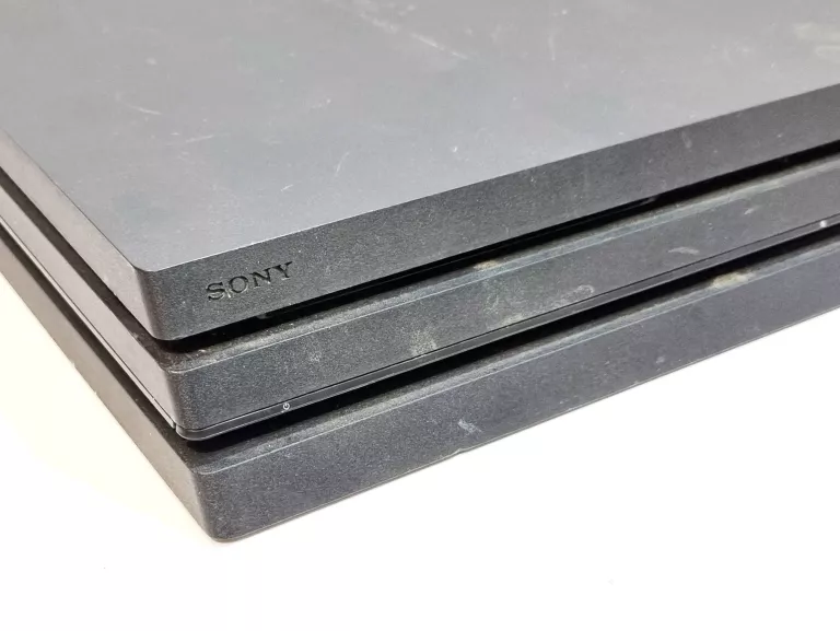 konsola-sony-ps4-pro-1tb-cuh-7016b-pad-kod-producenta-cuh-7016b
