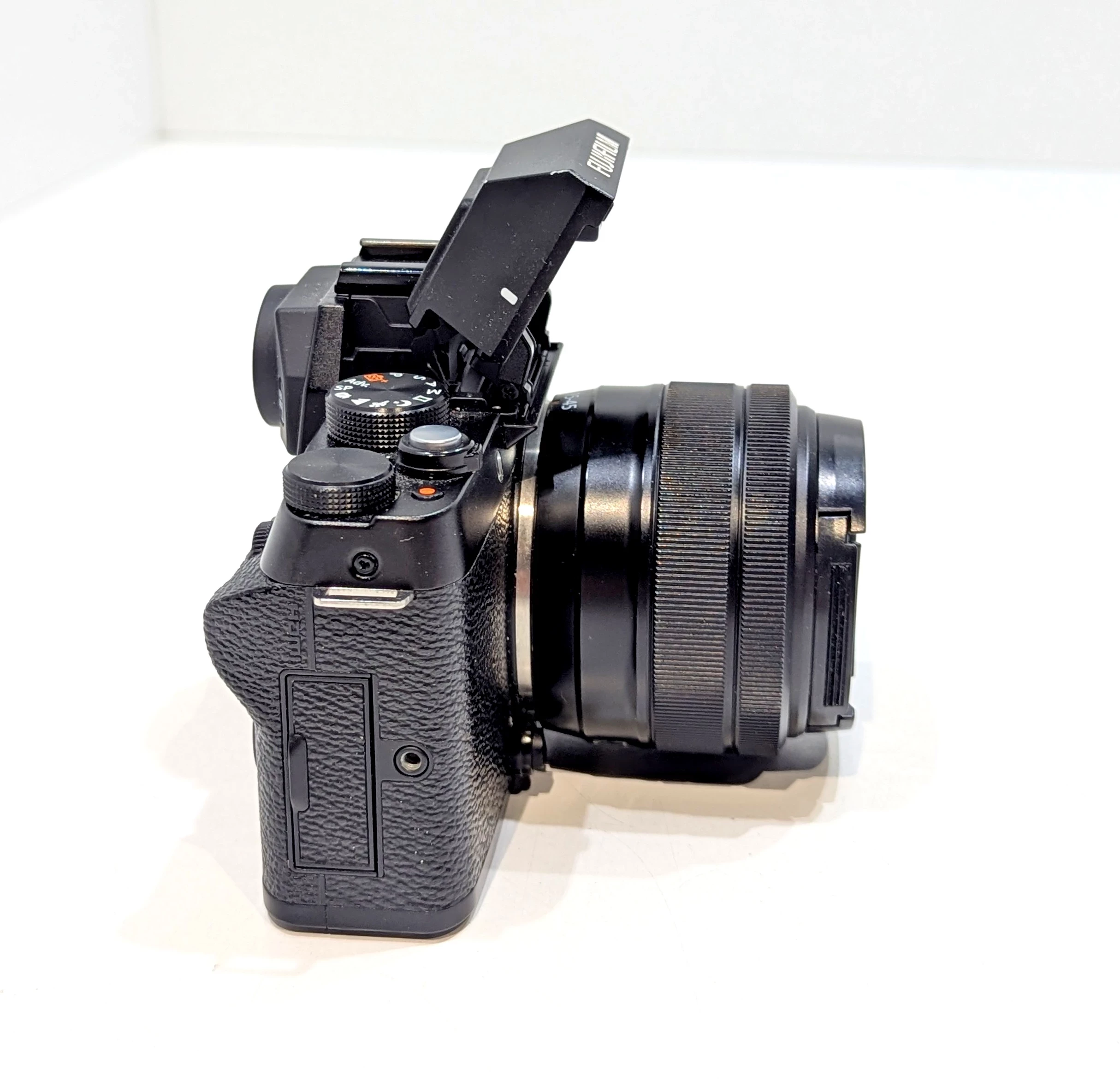 aparat-fujifilm-x-t100-z-obiektywem-15-45-typ-matrycy-14228-2