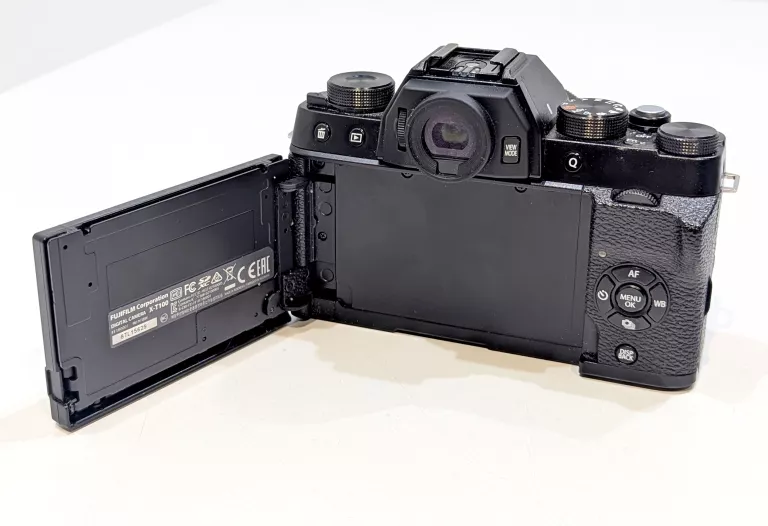 aparat-fujifilm-x-t100-z-obiektywem-15-45-kod-producenta-fujifilm-x100t-black