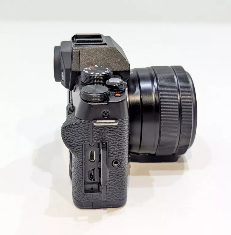 aparat-fujifilm-x-t100-z-obiektywem-15-45-rozdzielczosc-1630