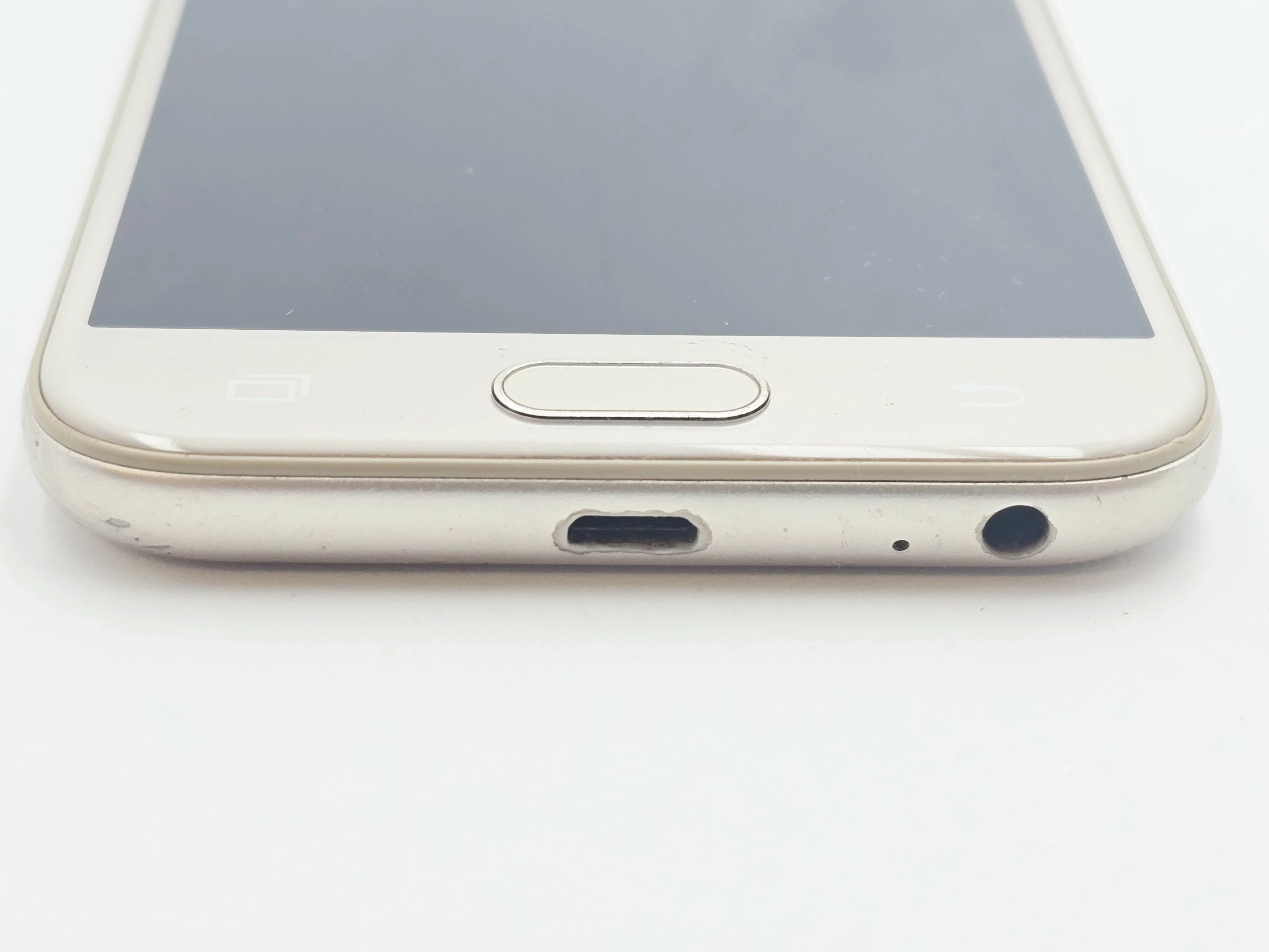 samsung-j3-2017-16gb-1-ramka-sim-przekatna-ekranu-500