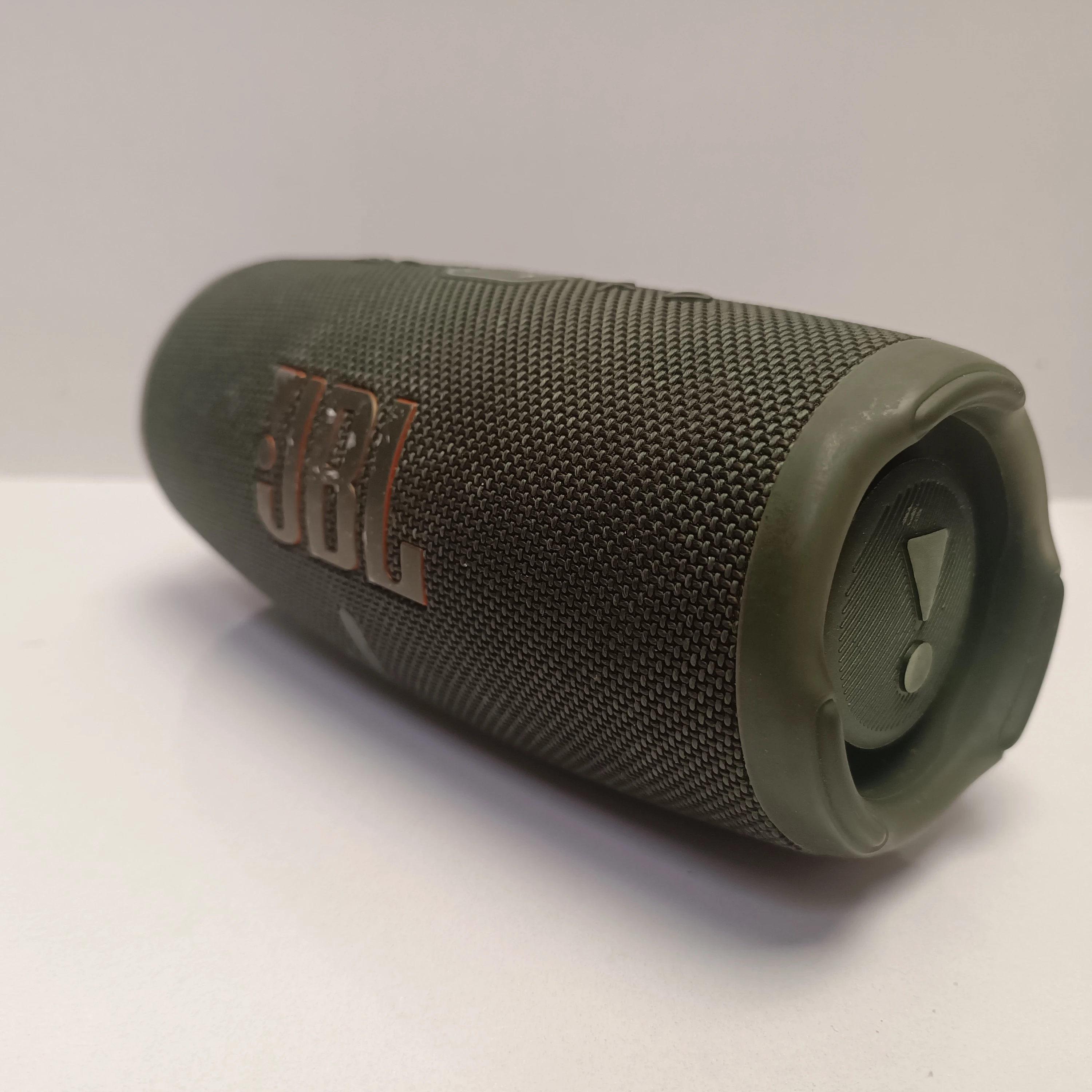 glosnik-jbl-charge-5-funkcje-221089-2