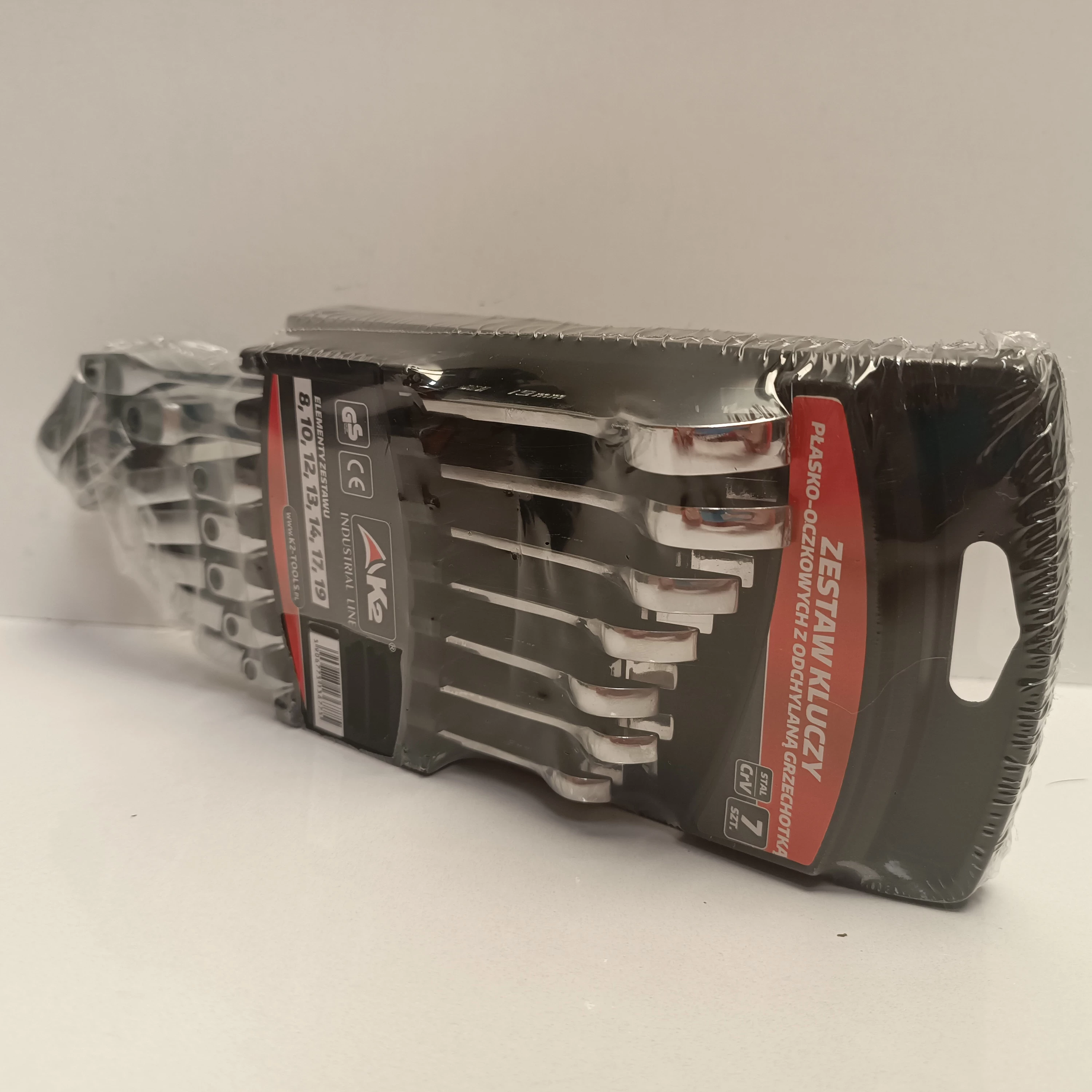 k2-zestaw-7-kluczy-z-odchylana-grzechotka-plaskie-stan-11323-2