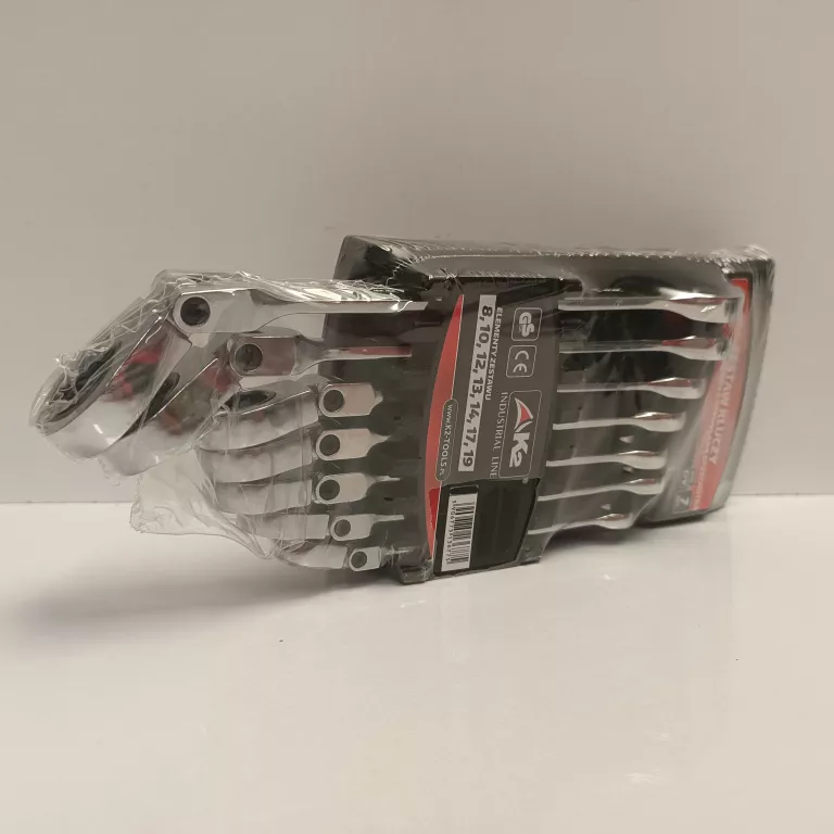 k2-zestaw-7-kluczy-z-odchylana-grzechotka-plaskie-ean-gtin-5906775136775