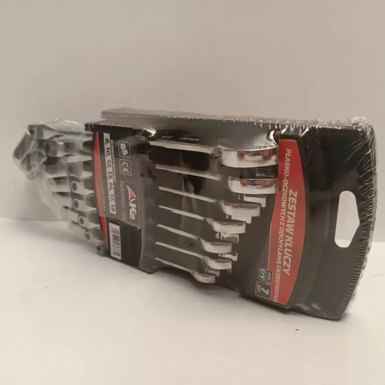 k2-zestaw-7-kluczy-z-odchylana-grzechotka-plaskie-stan-11323-2