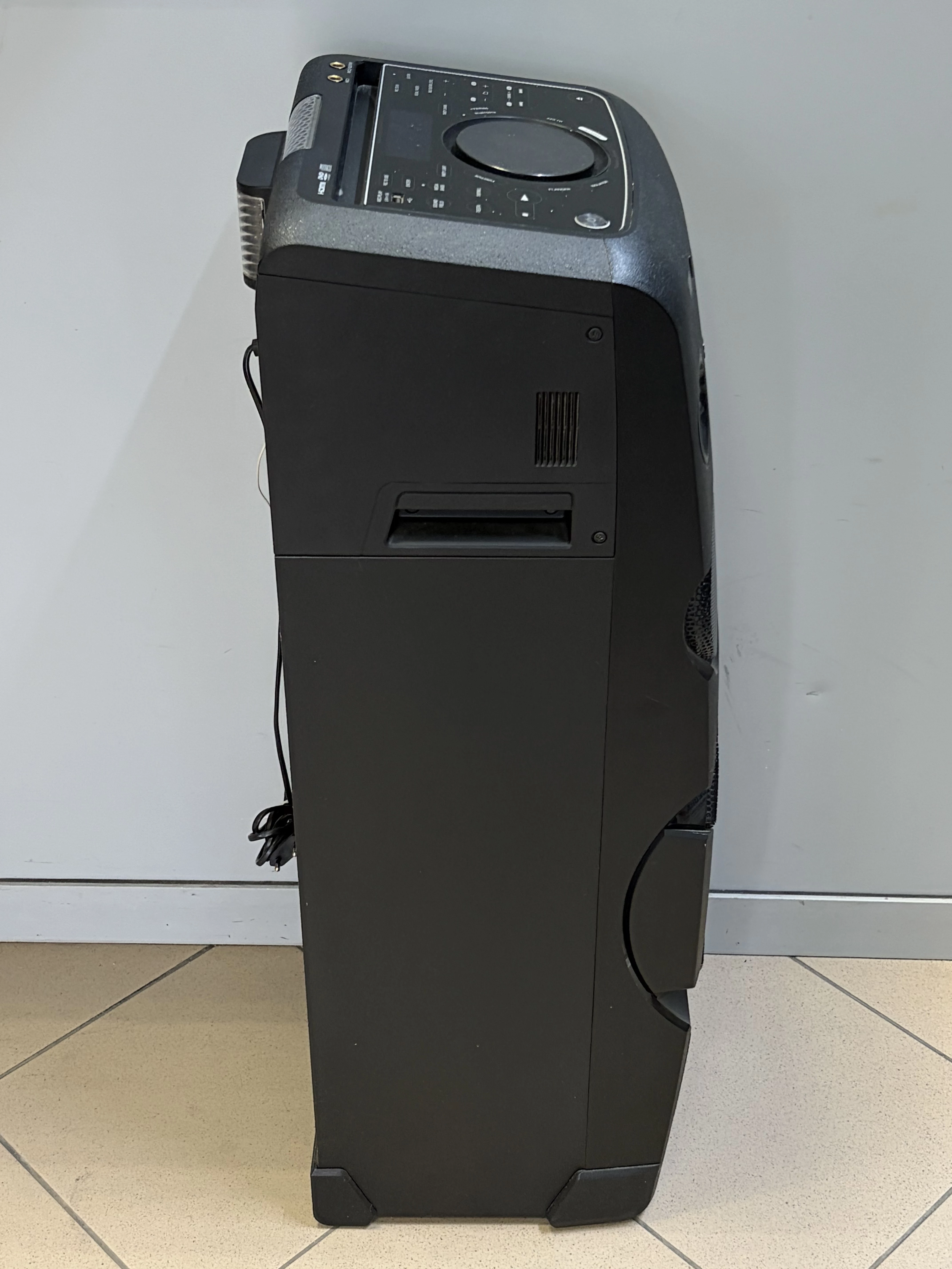 glosnik-przenosny-bluetooth-sony-mhc-v50d-czarny-moc-65000