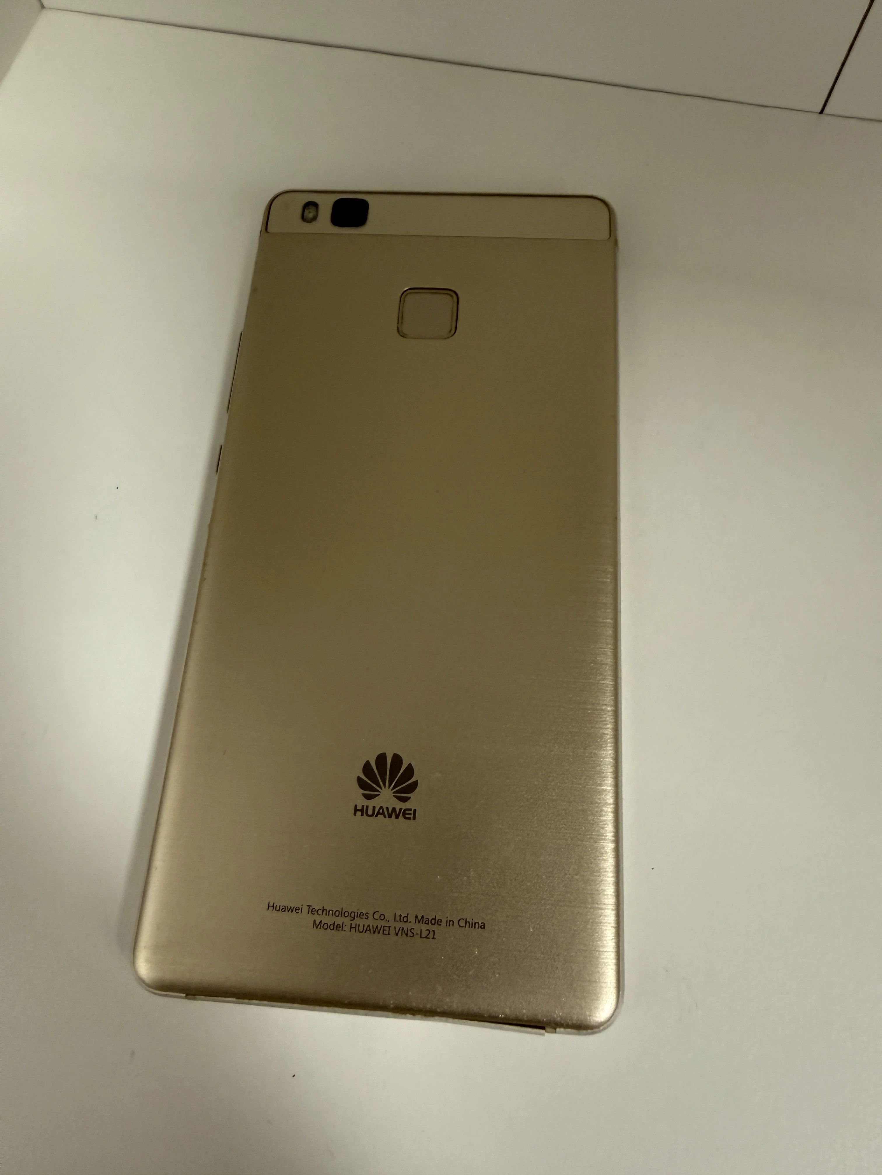 telefon-huawei-p9-lite-kod-producenta-qdkba-2330-2016