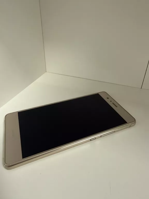 telefon-huawei-p9-lite-stan-11323-2
