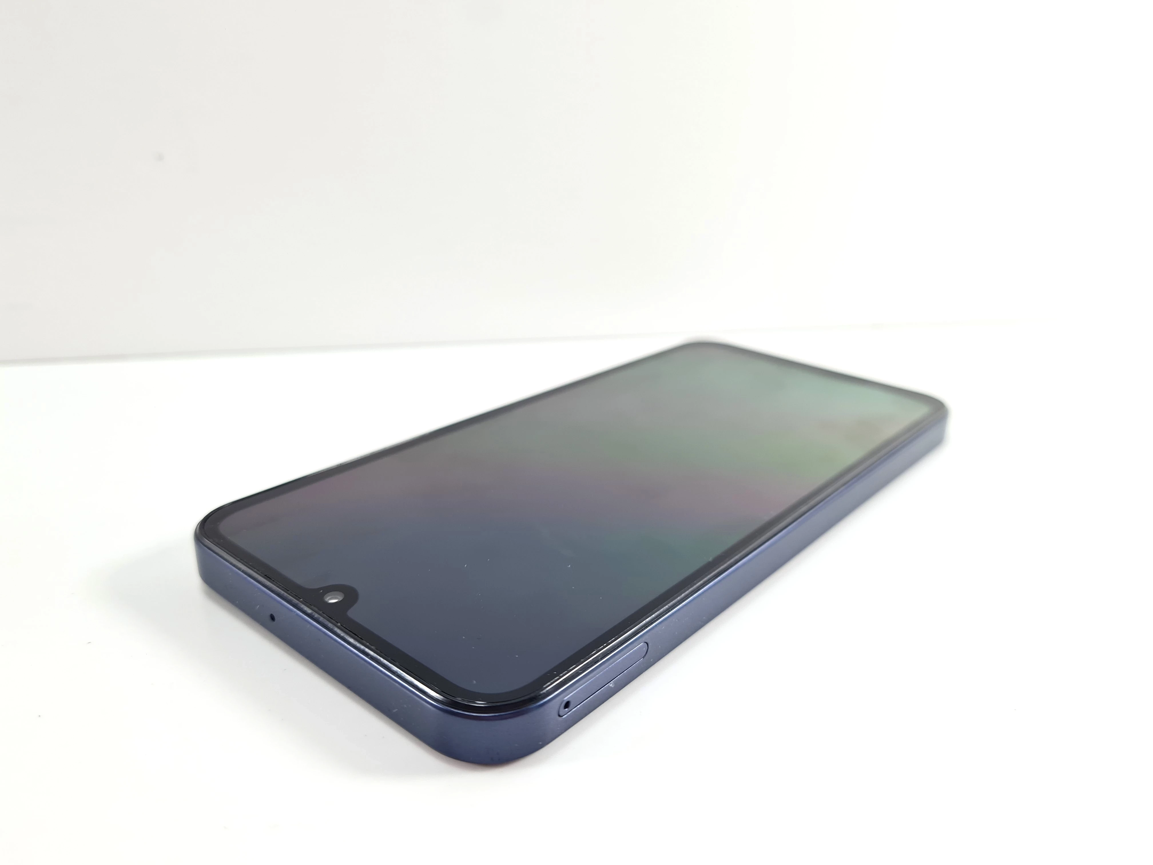 telefon-samsung-a15-5g-4128gb-przekatna-ekranu-650