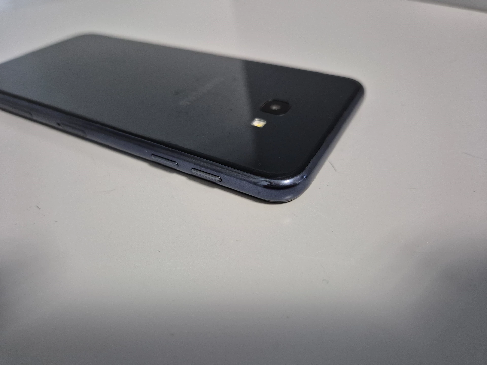 samsung-galaxy-j4-232gb-typ-202685-212929