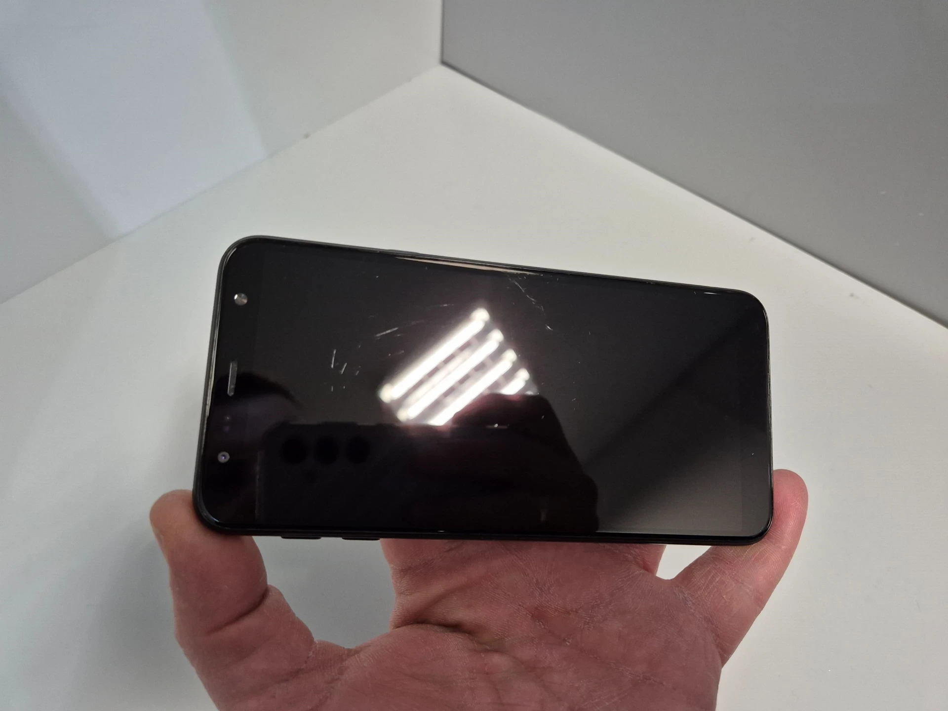 samsung-galaxy-j4-232gb-wbudowana-pamiec-202869-214197