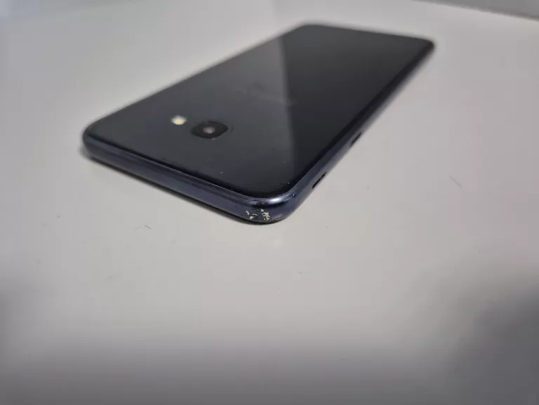 samsung-galaxy-j4-232gb-przekatna-ekranu-600