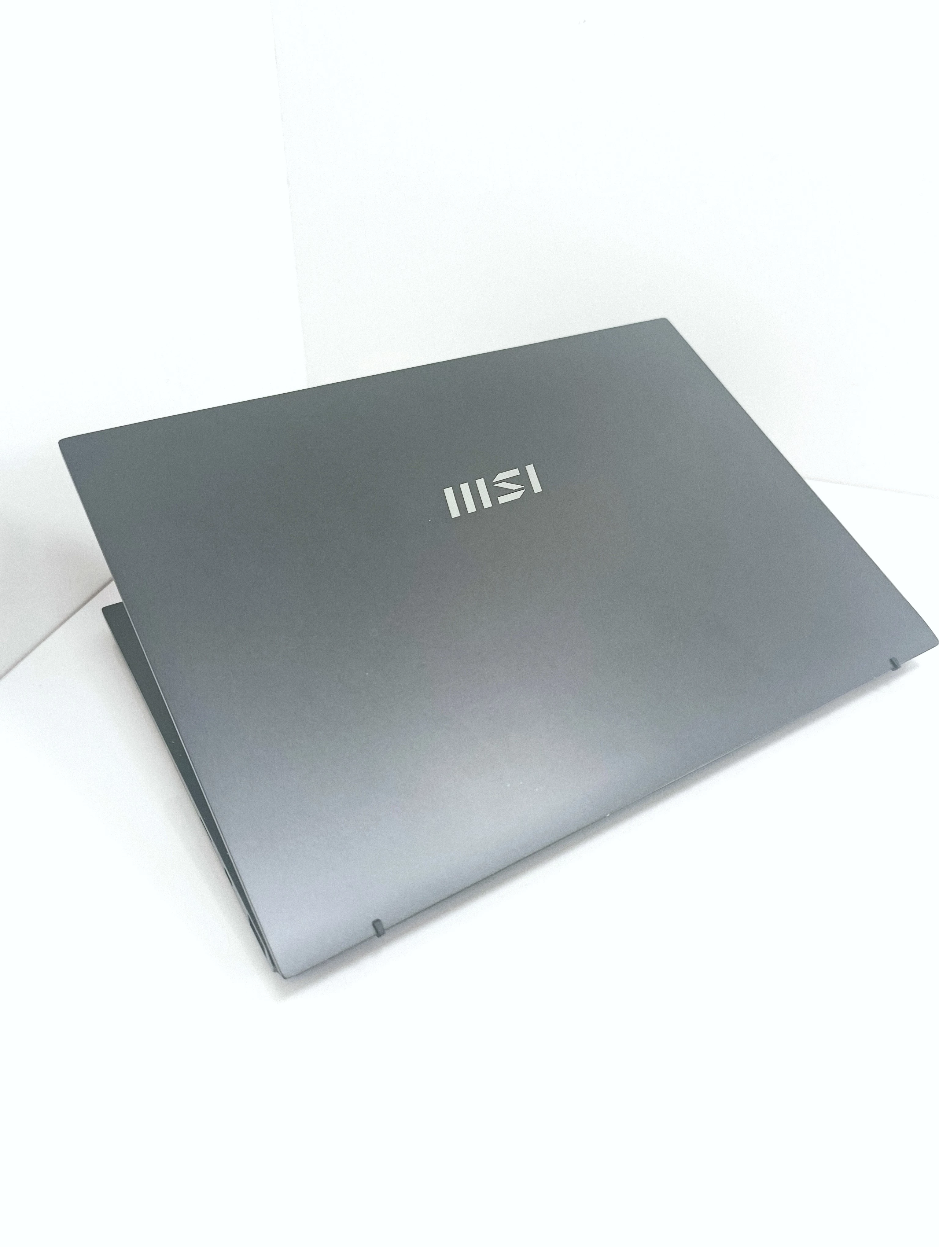 laptop-msi-prestige-13-ai-evo-13-intel-core-ultra-5-32-gb-1024-gb-pojemnosc-dysku-1024