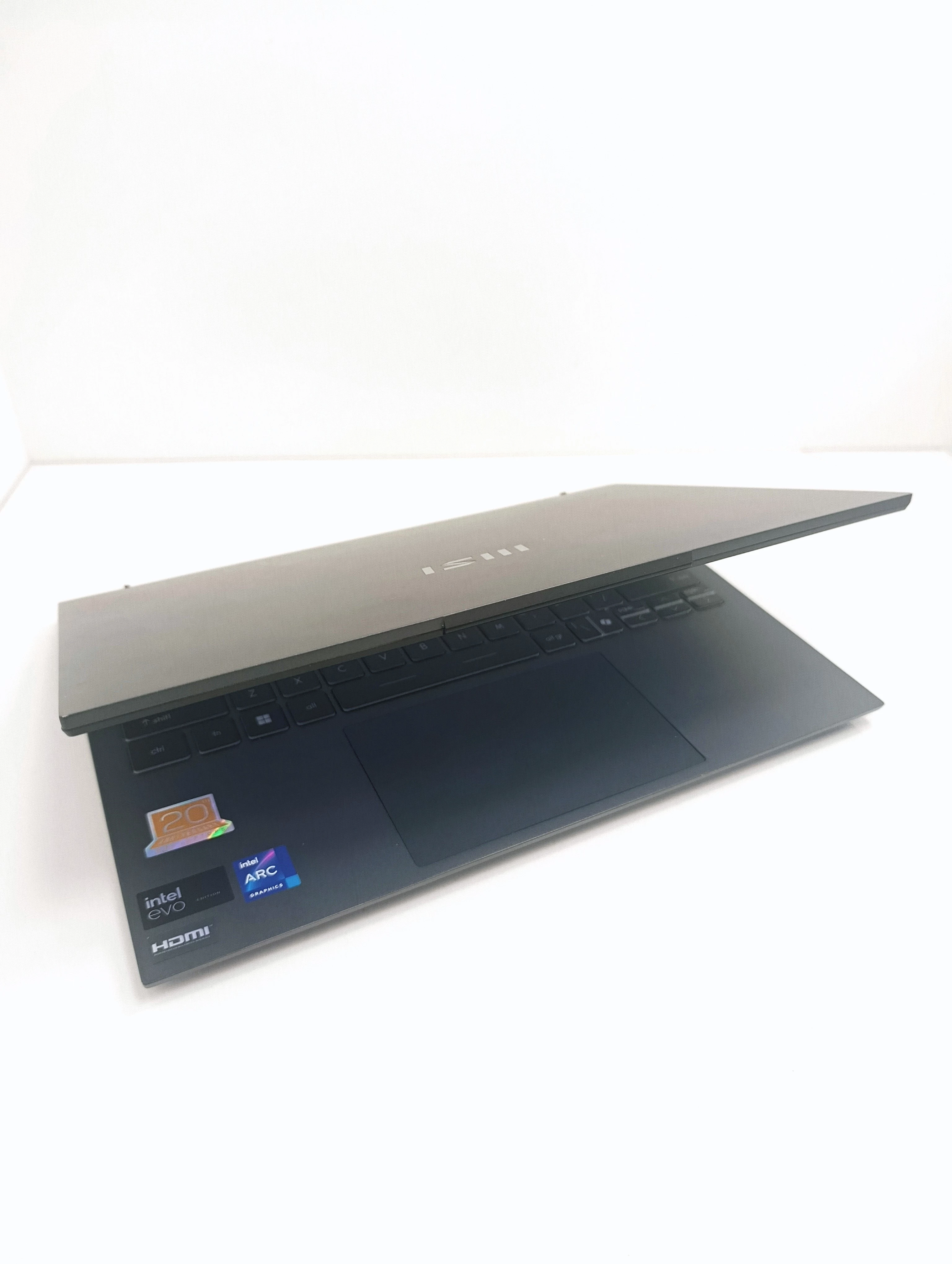 laptop-msi-prestige-13-ai-evo-13-intel-core-ultra-5-32-gb-1024-gb-liczba-rdzeni-procesora-4329-12