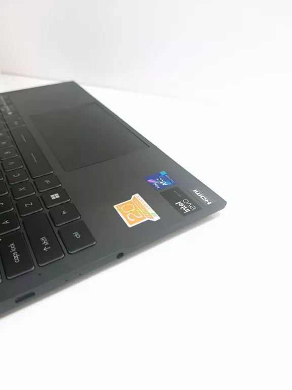 laptop-msi-prestige-13-ai-evo-13-intel-core-ultra-5-32-gb-1024-gb-rodzaj-karty-graficznej-1234-1