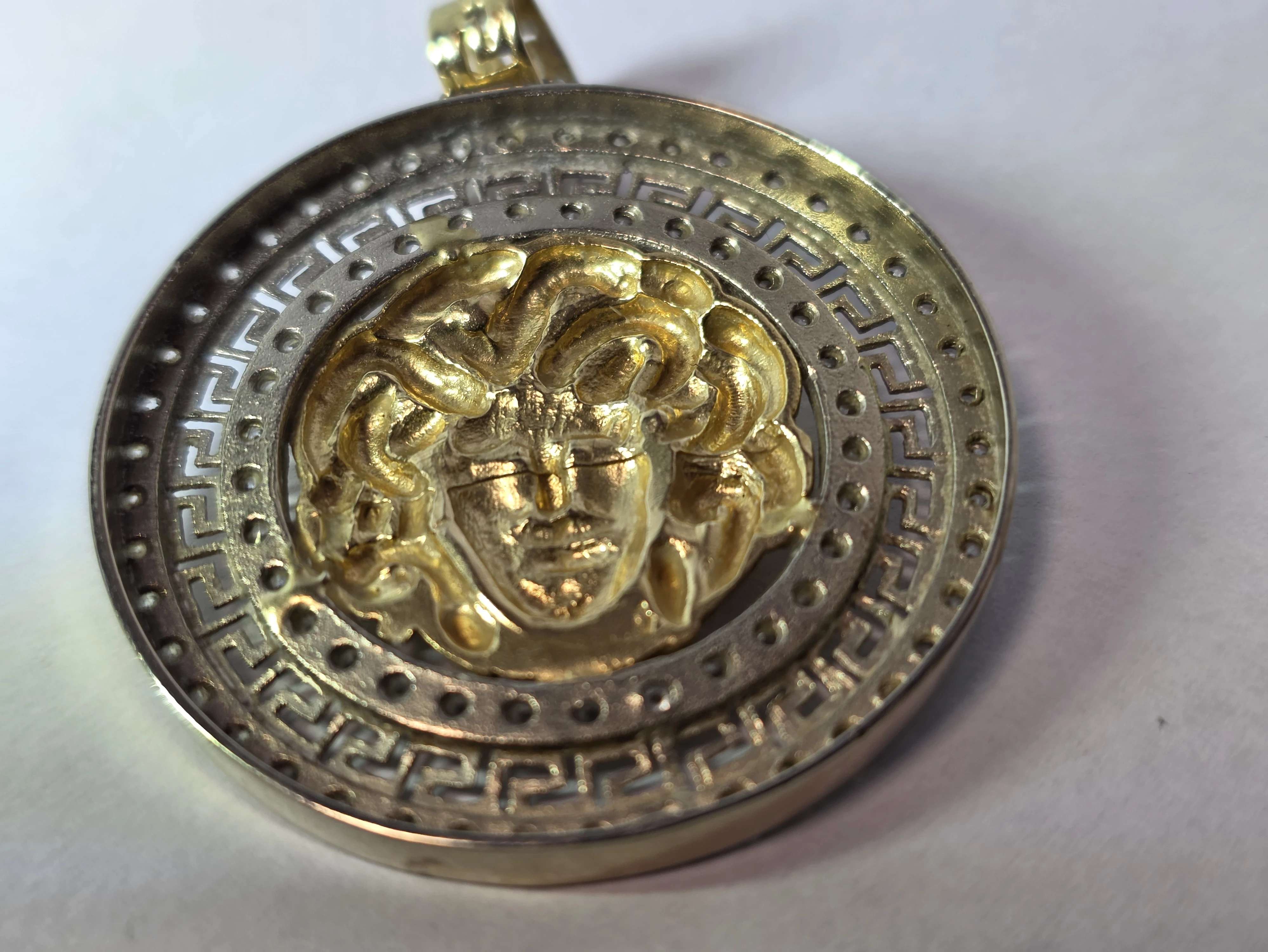 wyrob-jubilerski-uzywany-zlota-zawieszka-585-1116g-meduza-rodzaj-2205-16