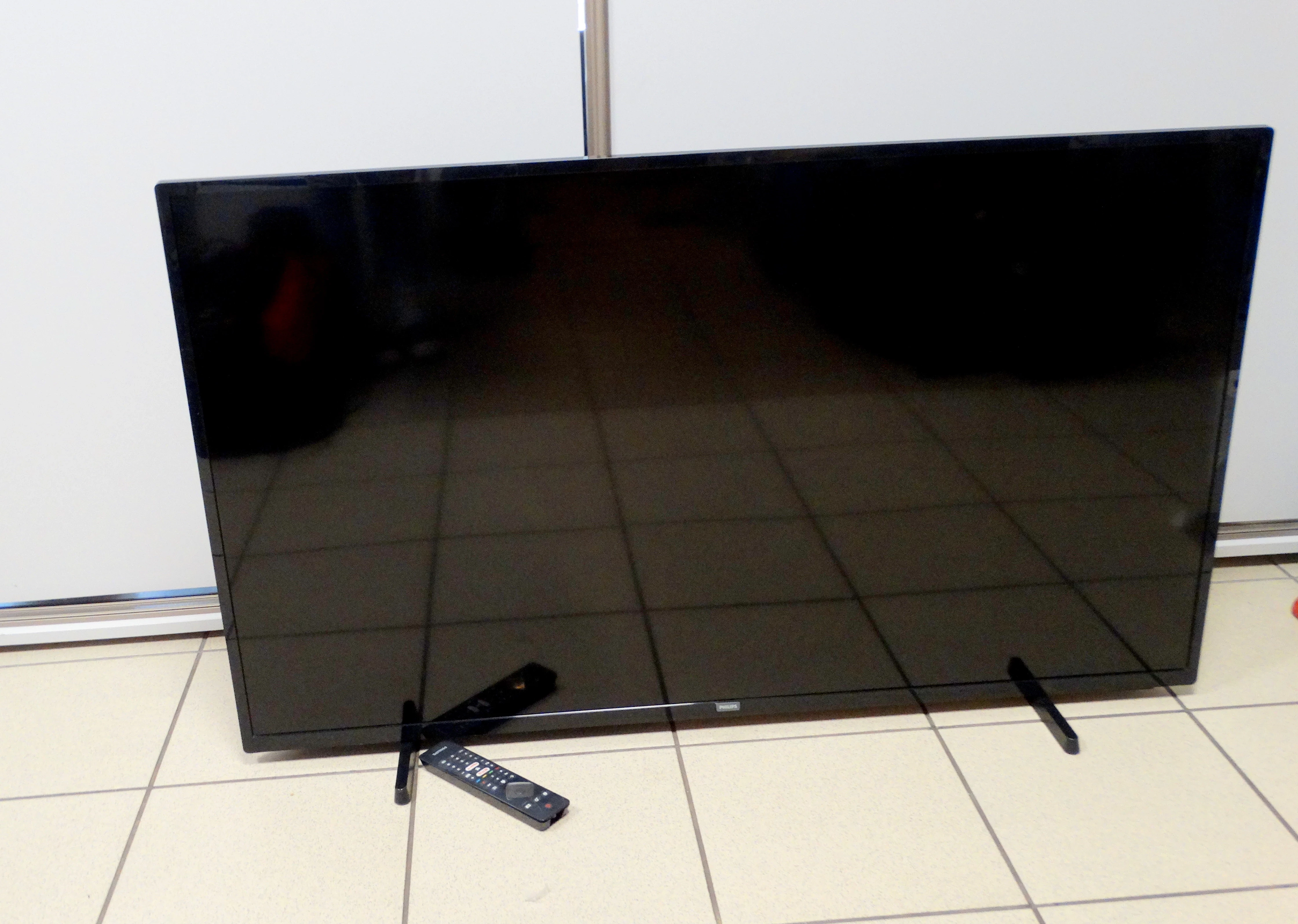 telewizor-led-philips-50pus6504-50-cali-4k-uhdpilot-krolowej-jadwigi-24-nowa-sol