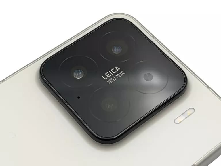 telefon-xiaomi-15-5g-12512gb-636-50-mpix-5240-mah-bialy-gw052027r-pamiec-ram-202865-324301