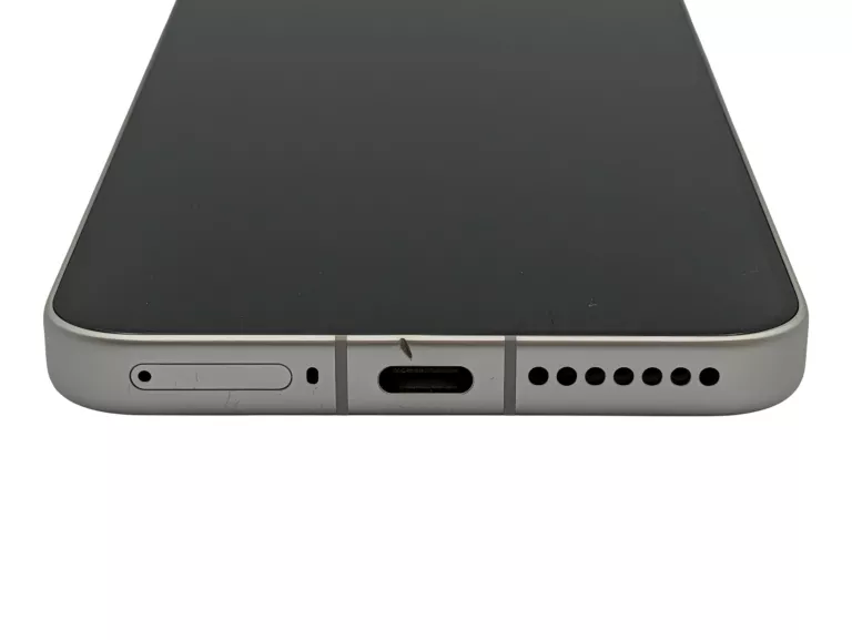 telefon-xiaomi-15-5g-12512gb-636-50-mpix-5240-mah-bialy-gw052027r-typ-202685-212929