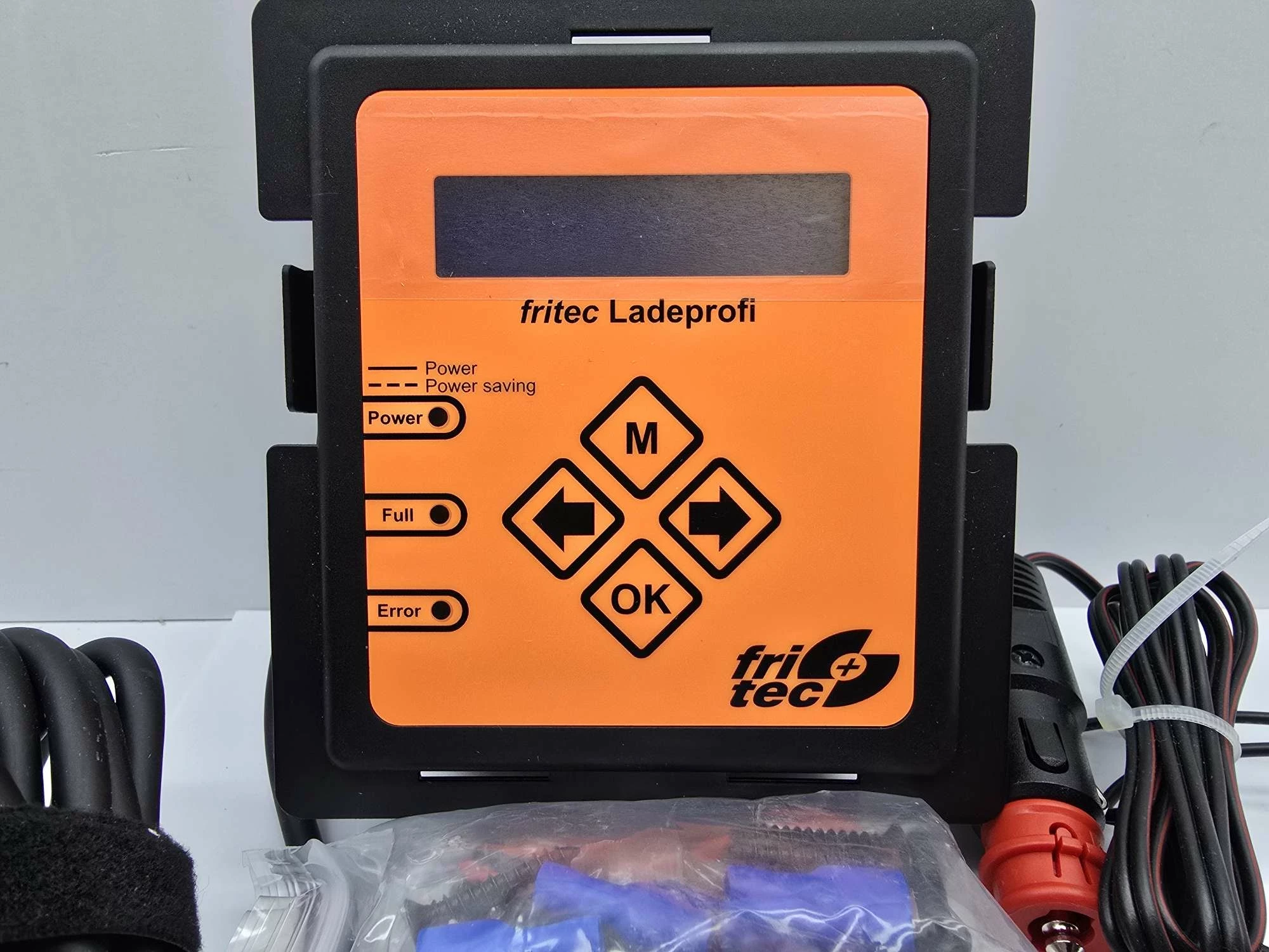 prostownik-ladowarka-do-akumulatorow-fritec-ladeprofi-vario-20-stan-11323-2