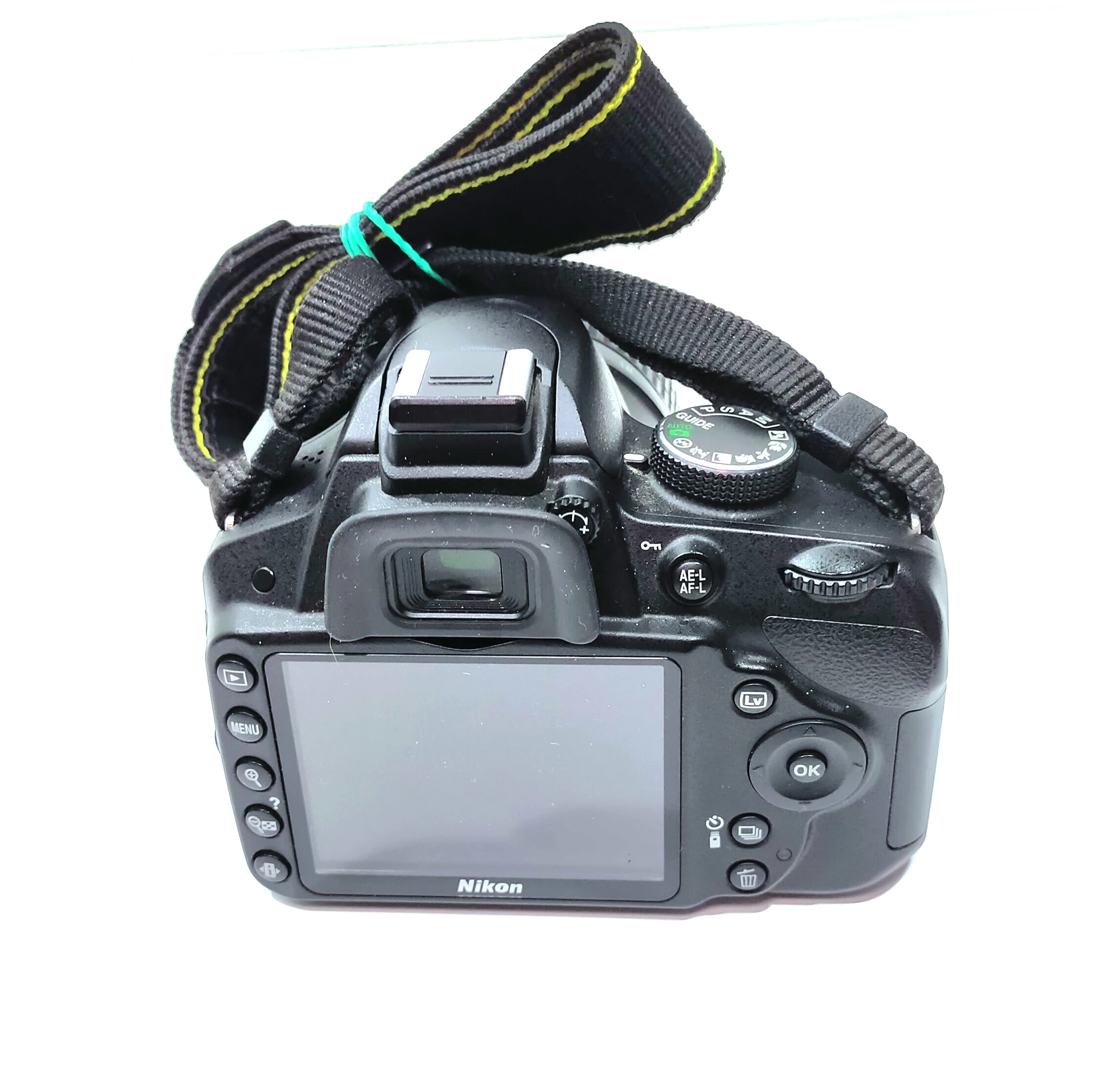 nikon-d3200-i-obiektyw-rozdzielczosc-2420