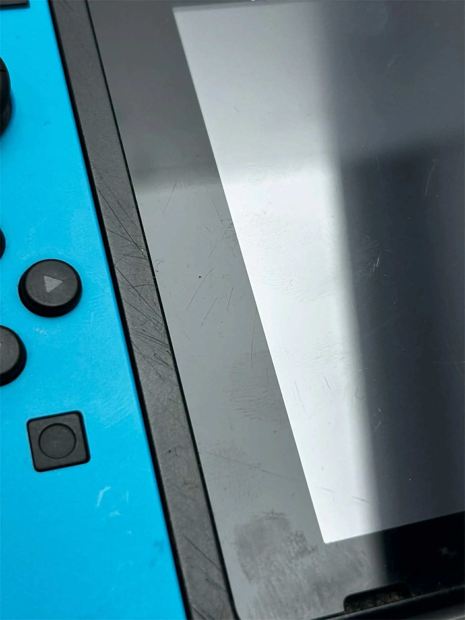 konsola-nintendo-switch-hac-001-liczba-kontrolerow-w-zestawie-205994-225554