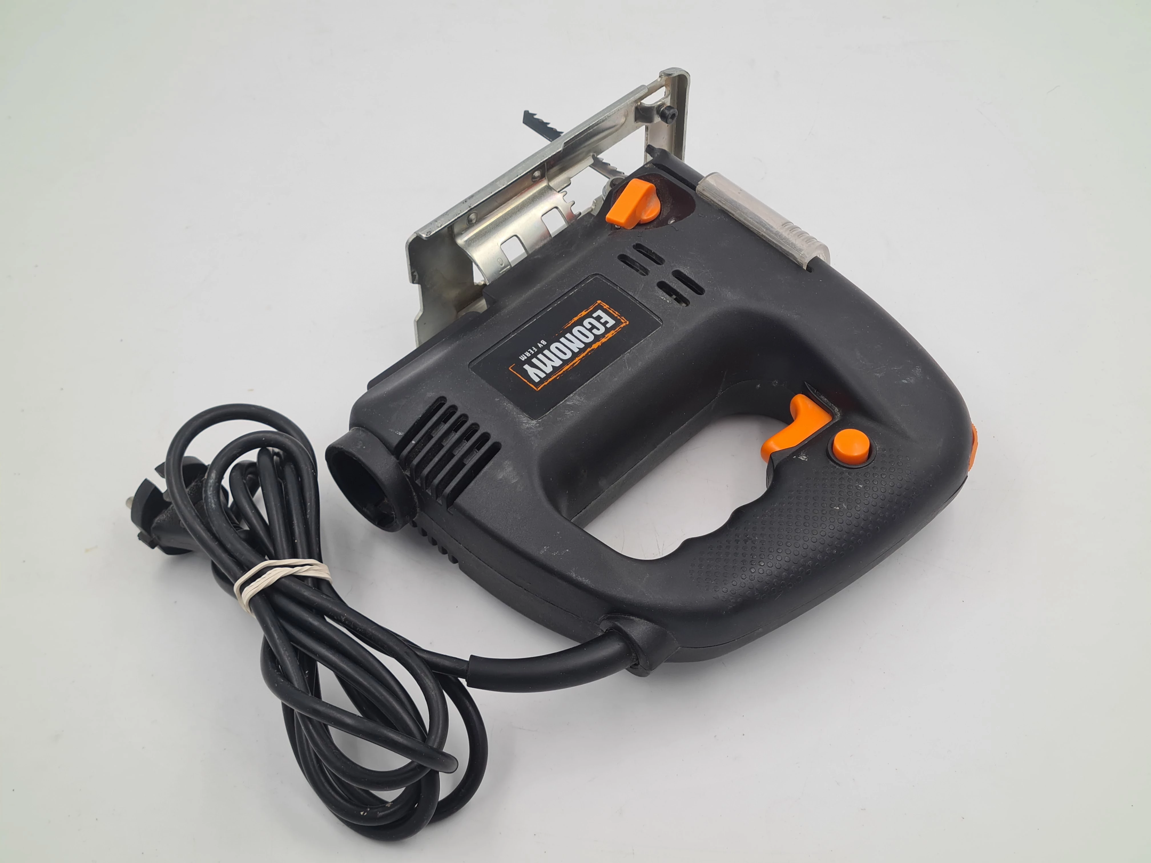 wyrzynarka-ferm-ebf-570-mocowanie-brzeszczotu-205041-222245