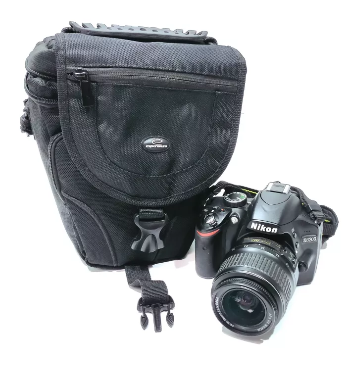 nikon-d3200-i-obiektyw-ean-gtin-018208997404