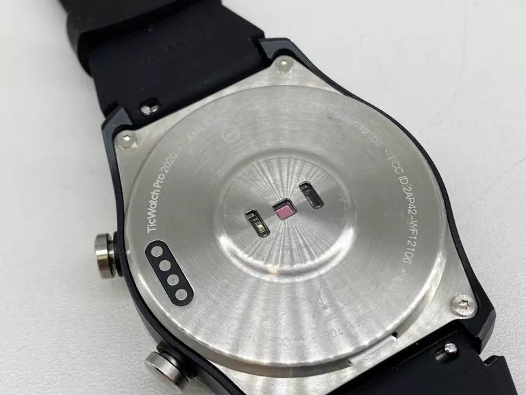 smartwatch-ticwatch-pro-2020-srebrny-model-249460-1651273