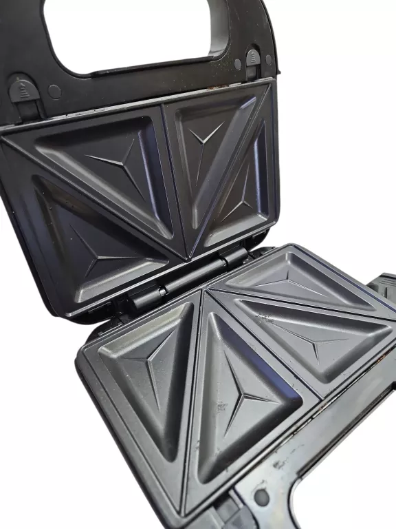 opiekacz-silvercrest-ssmw-750-w-czarny-3w1-tosty-gofry-panini-moc-75000