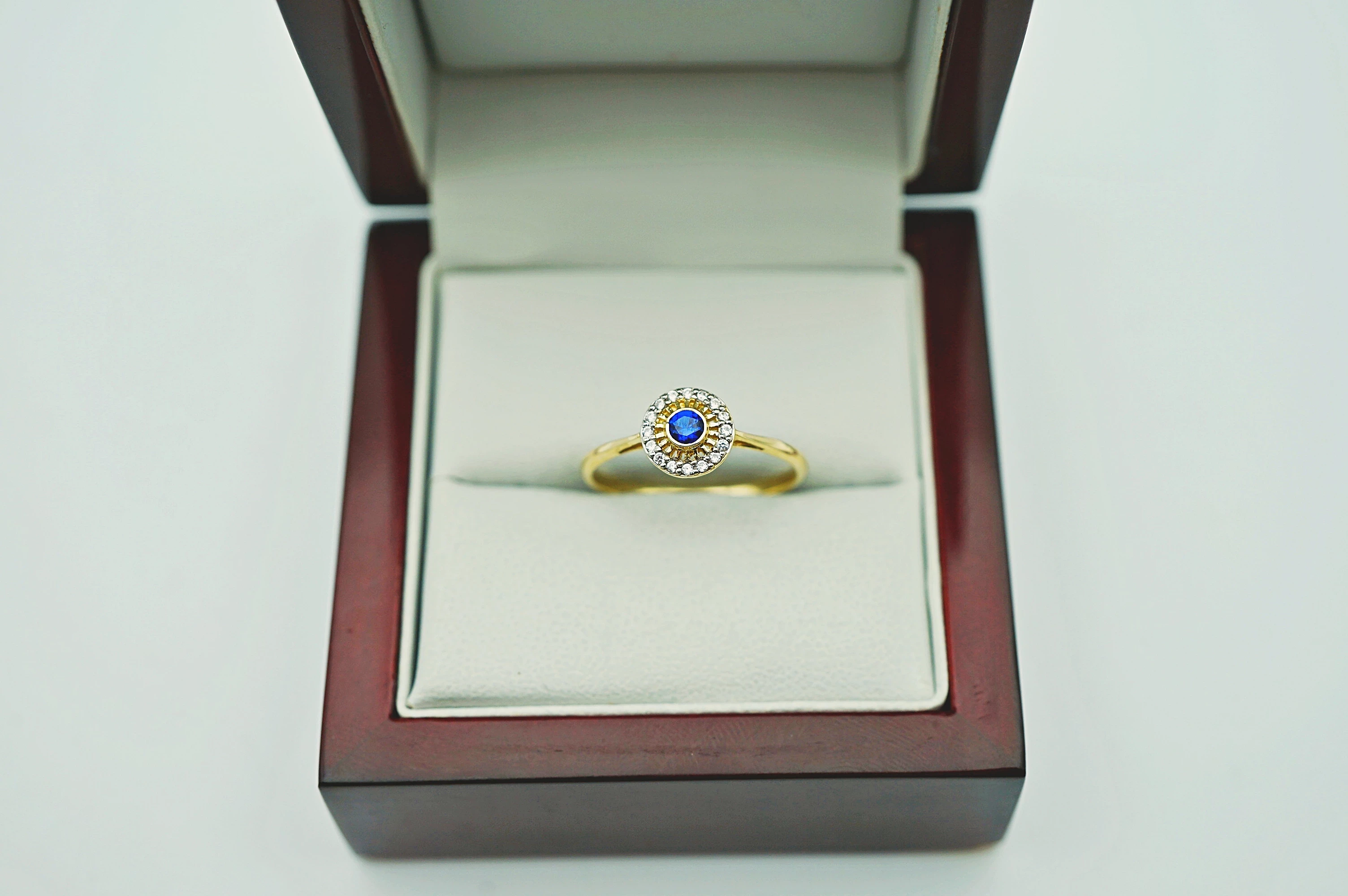 zloty-pierscionek-niebieski-kamien-halo-pr585-14k-r17-185g-stan-11323-2