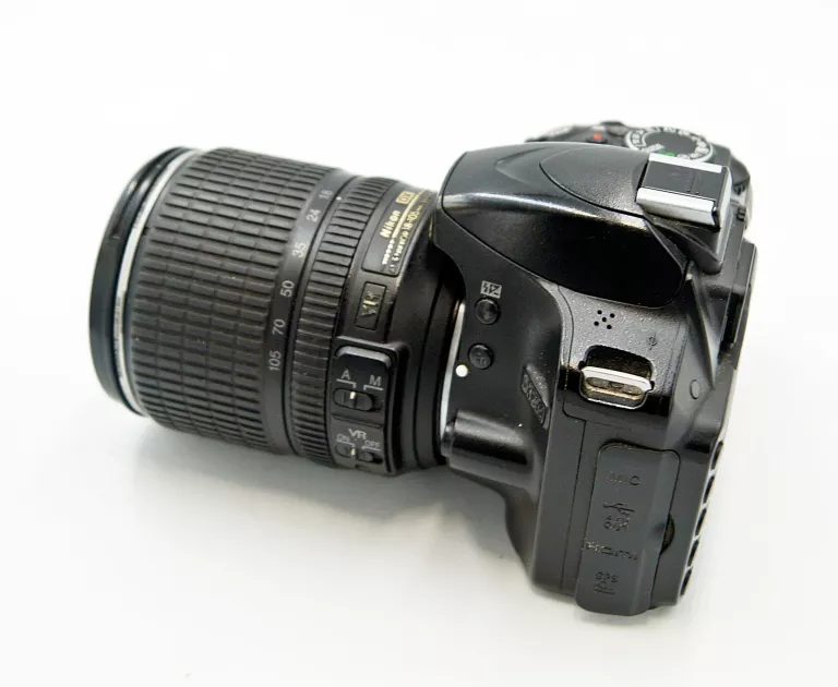 aparat-nikon-d3200-18-105-88000-zdj-czytaj-opis-rozdzielczosc-2400