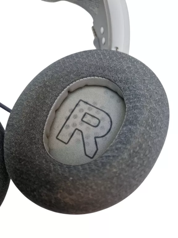 sluchawki-steelseries-arctis-nova-1p-szare-kod-producenta-5707119048002