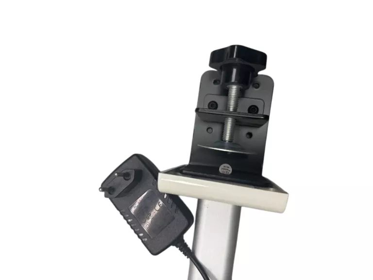 lampa-przykrecana-do-biurka-3-maja-36-lokal-b-zabrze-sj