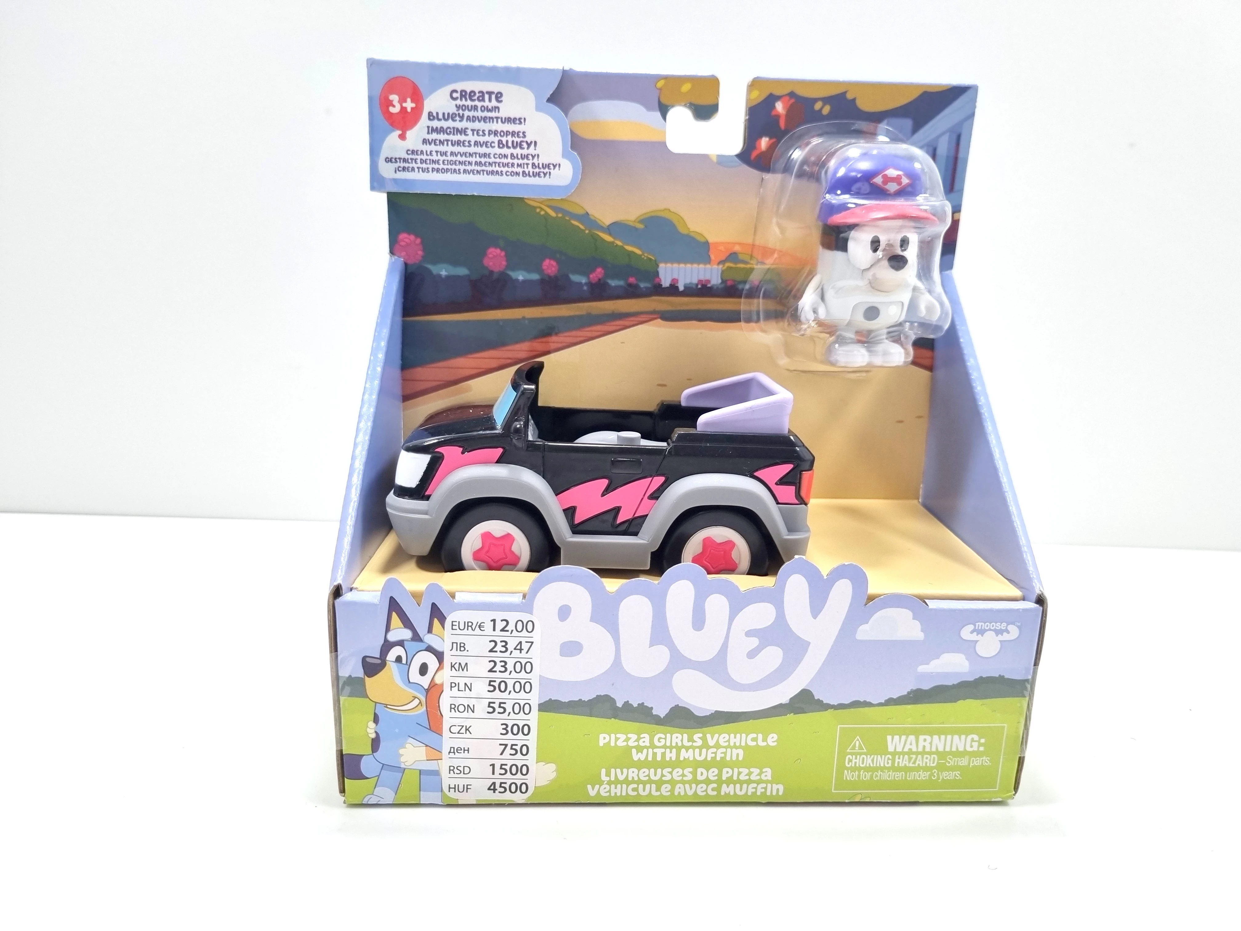 samochod-dostawcy-pizzy-z-figurka-muffin-aleje-karola-marcinkowskiego-15-poznan