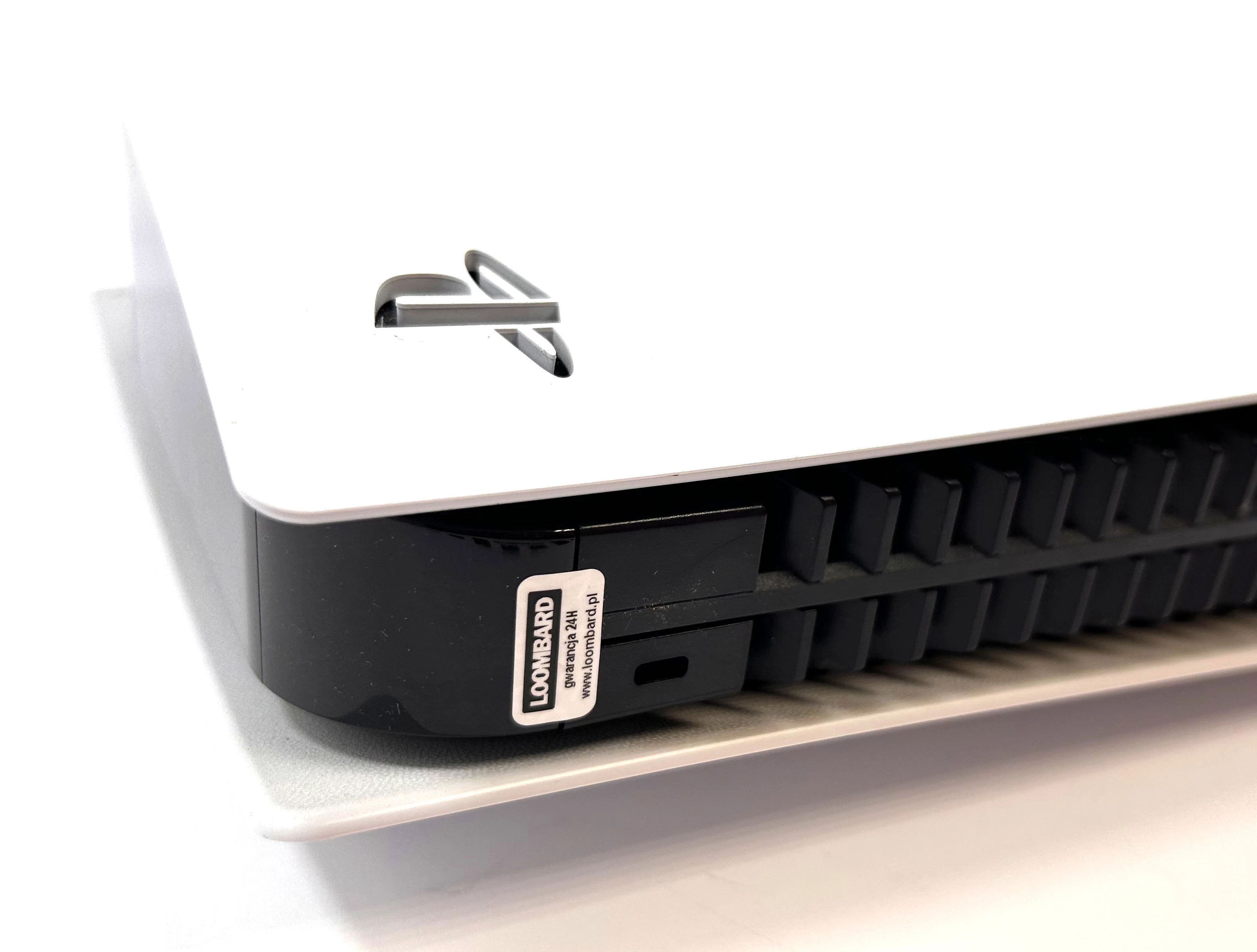 konsola-ps5-digital-825gb-wersja-247643-722491