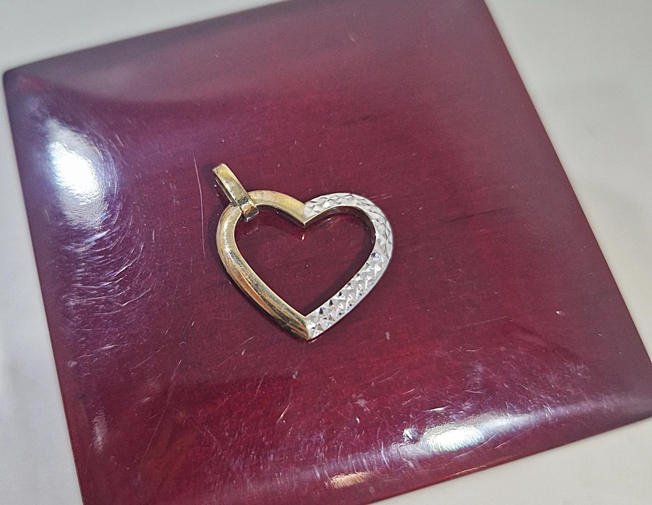 urokliwa-zlota-zawieszka-w-ksztalcie-serca-074g-pt375-trzebnicka-561c-wroclaw-gracja