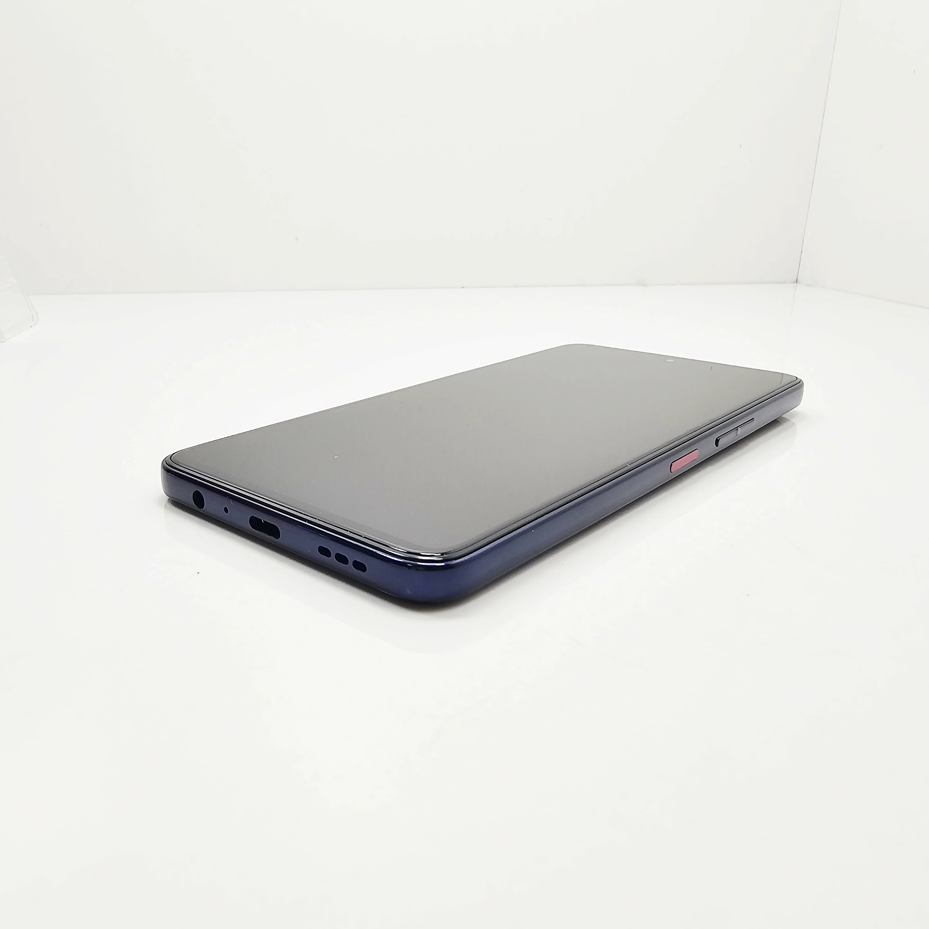 telefon-t-phone-2-pro-8256gb-stan-11323-2