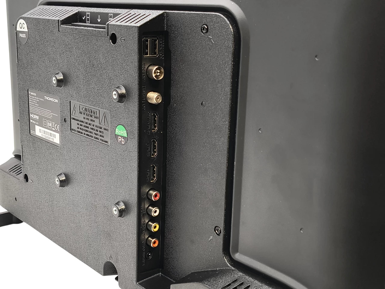 telewizor-thomson-24hd2s13-led-24-hd-ready-1366-x-768-60-hz-czarny-kod-producenta-24hd2s13