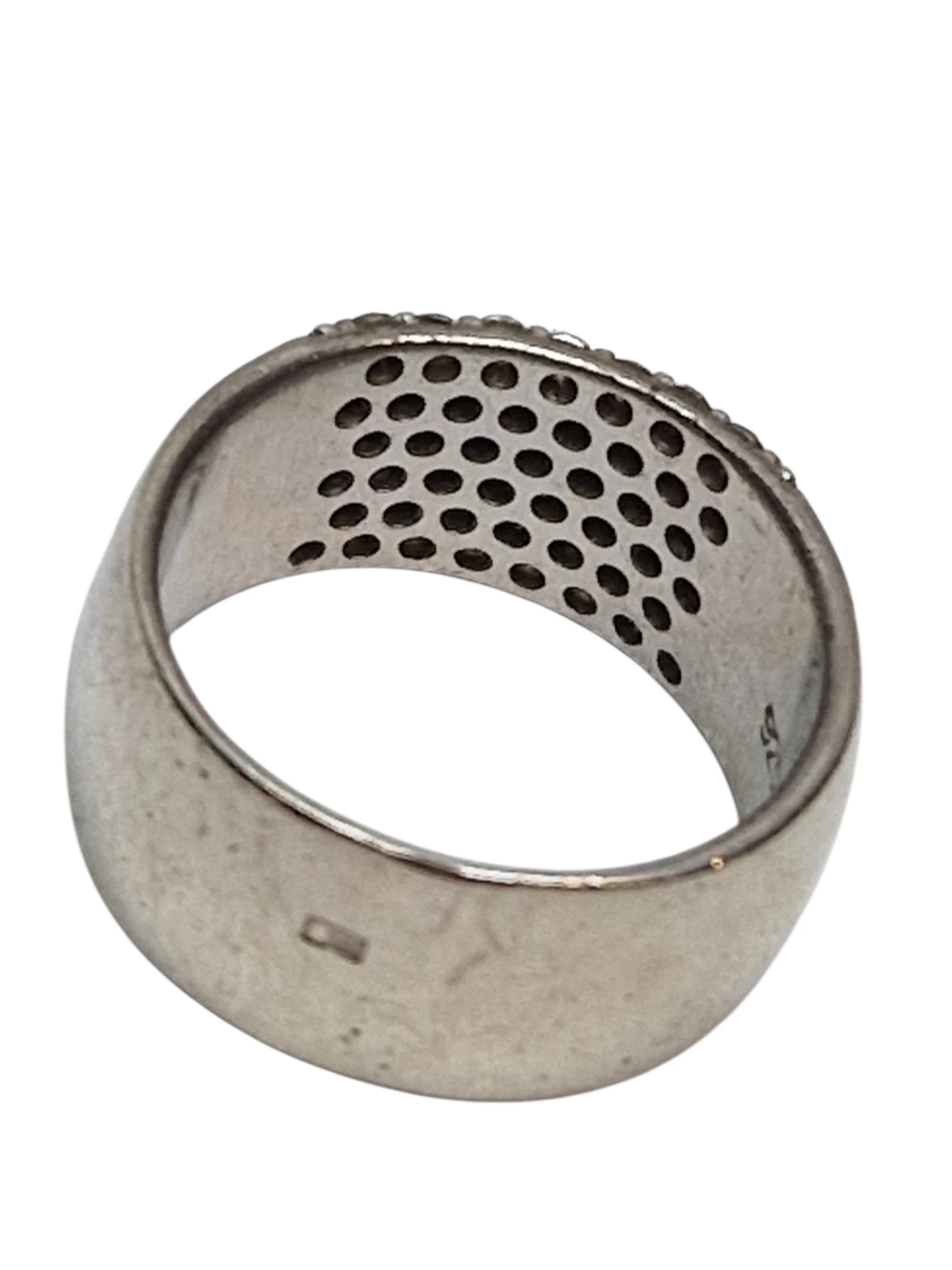 srebro-wyrob-jubilerski-uzywany-pierscionek-rodzaj-2205-16