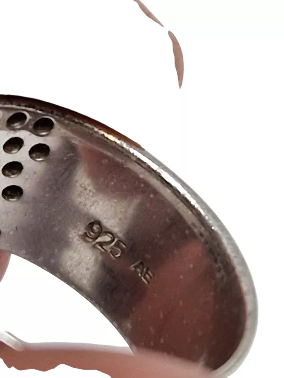 srebro-wyrob-jubilerski-uzywany-pierscionek-material-15835-4