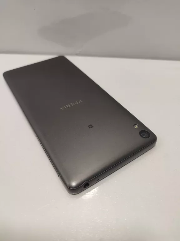 telefon-sony-xperia-e5-przekatna-ekranu-500