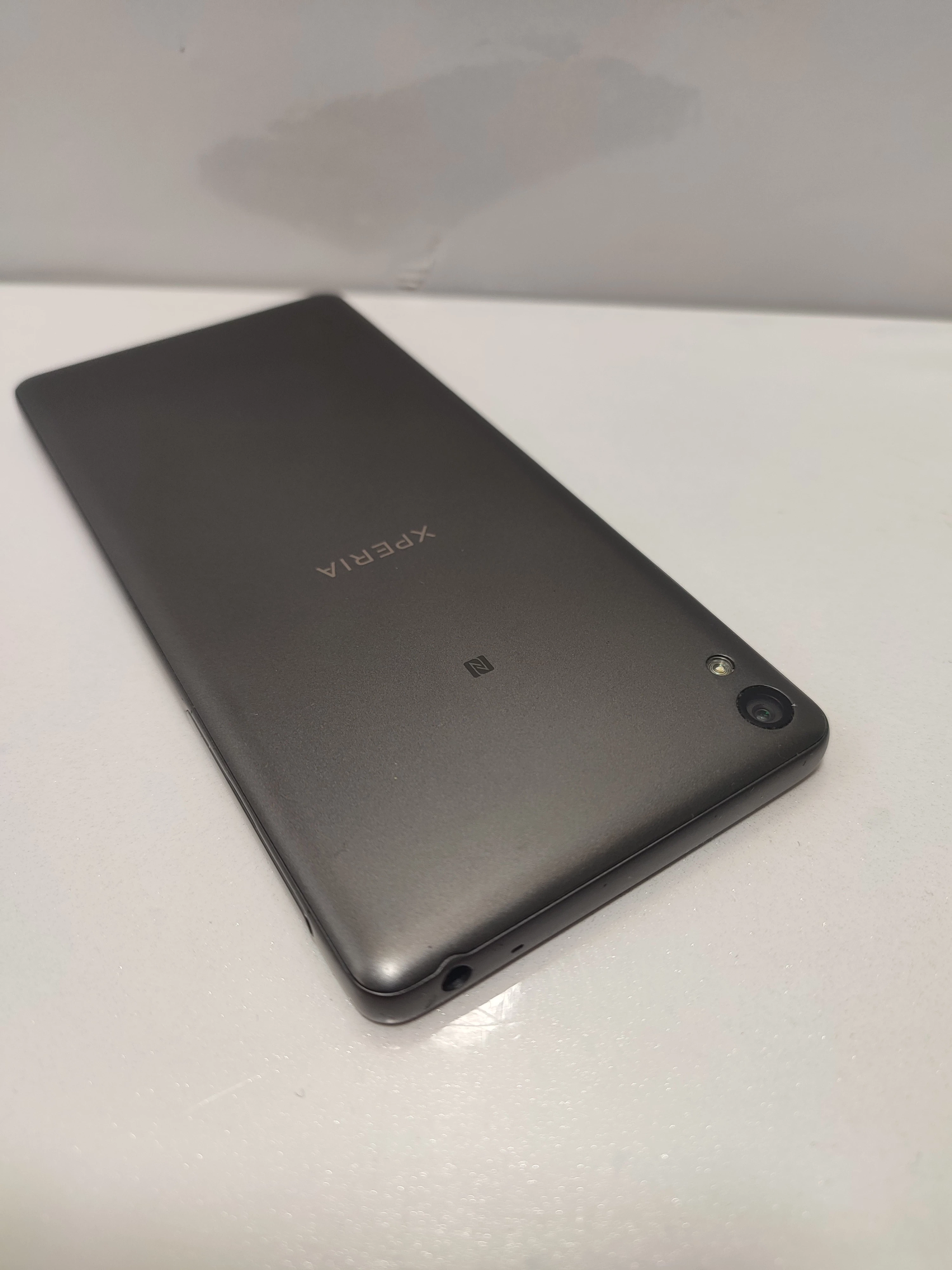 telefon-sony-xperia-e5-przekatna-ekranu-500